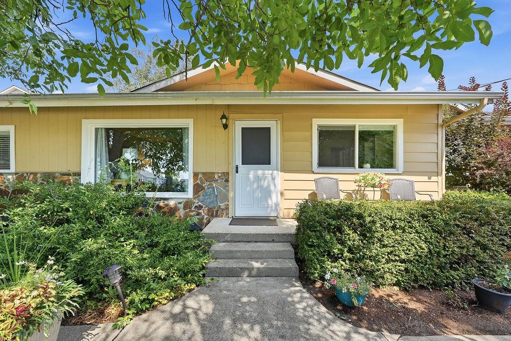 1616 W Strong Rd - Photo 4