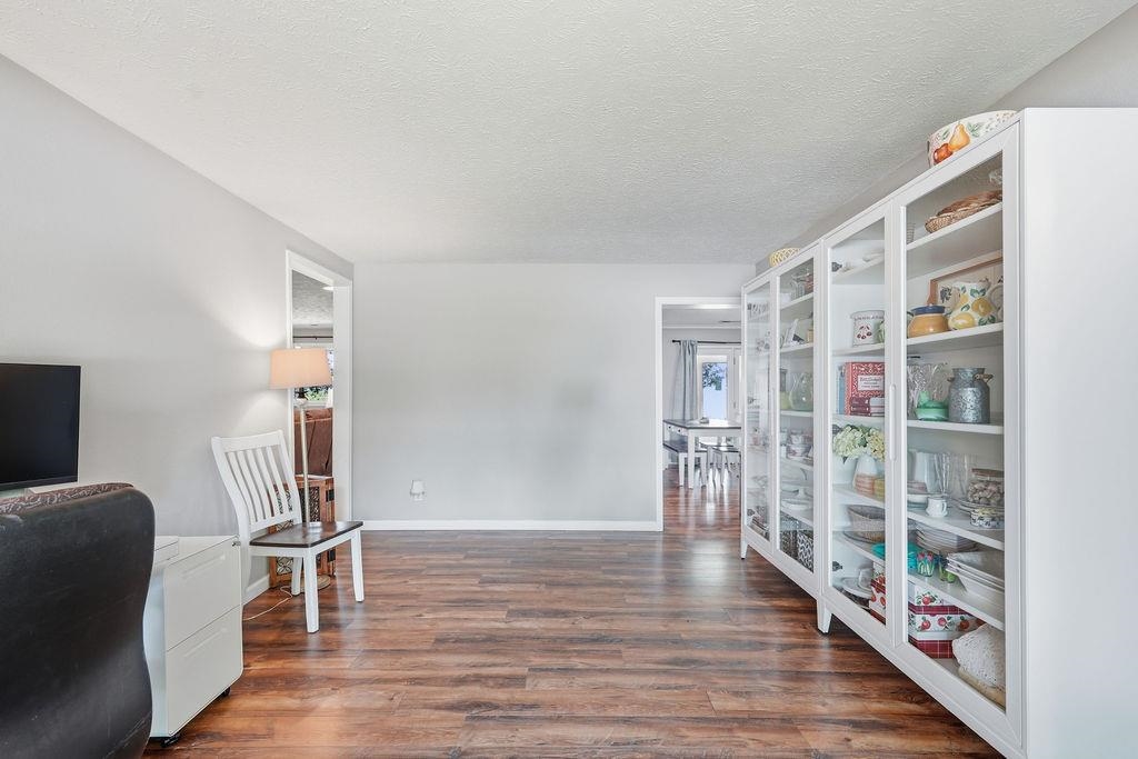 1616 W Strong Rd - Photo 11