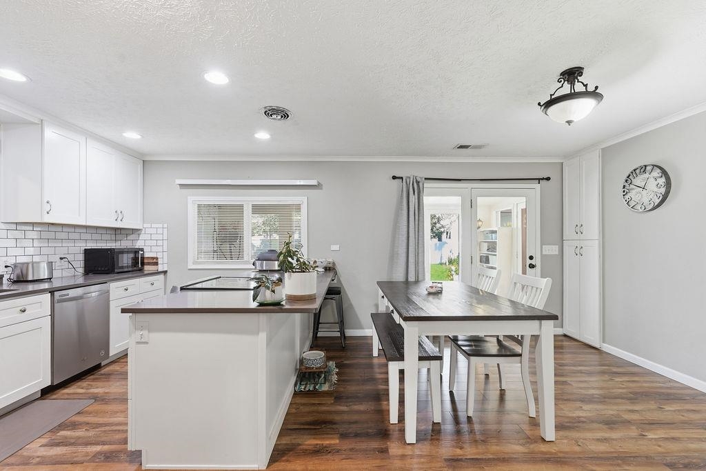 1616 W Strong Rd - Photo 16