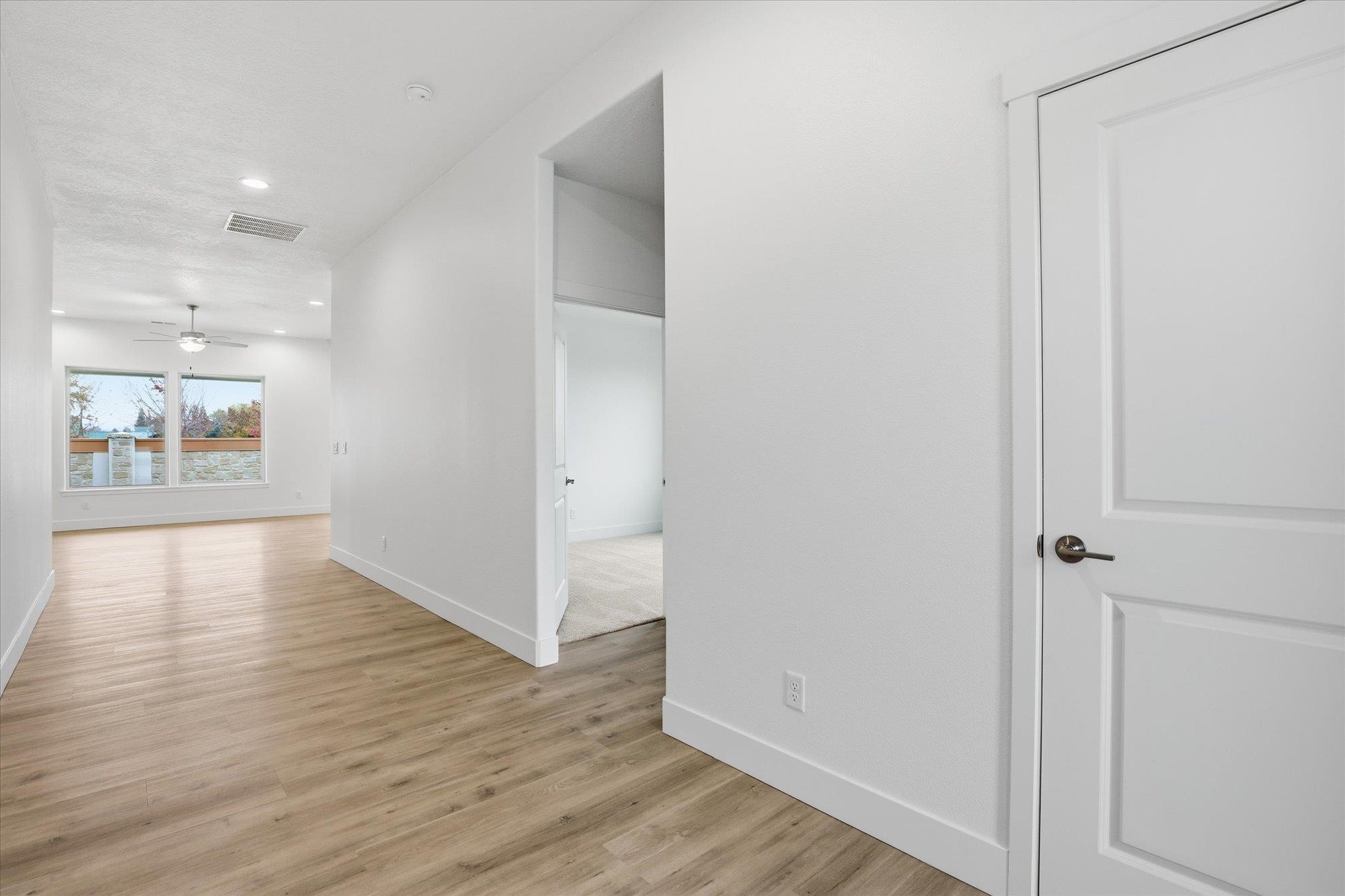 1109 - 22 N Country Club Dr - Photo 4