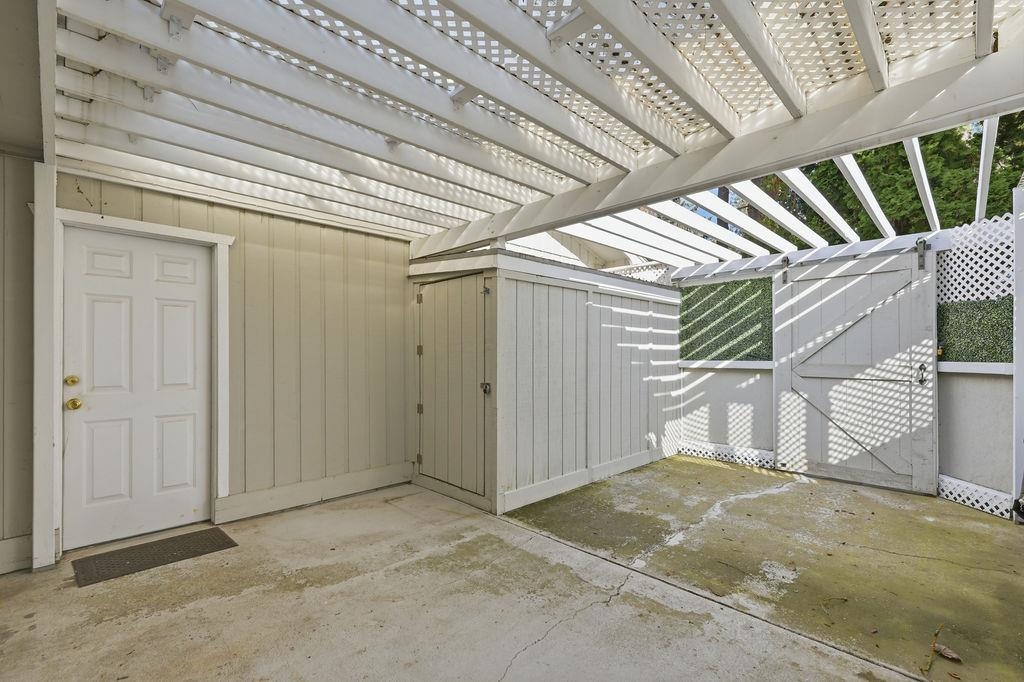 1005 W Bellwood Dr - Photo 34