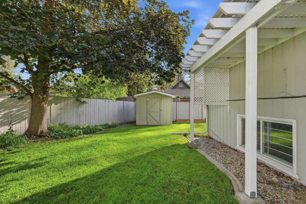 1005 W Bellwood Dr - Photo 39