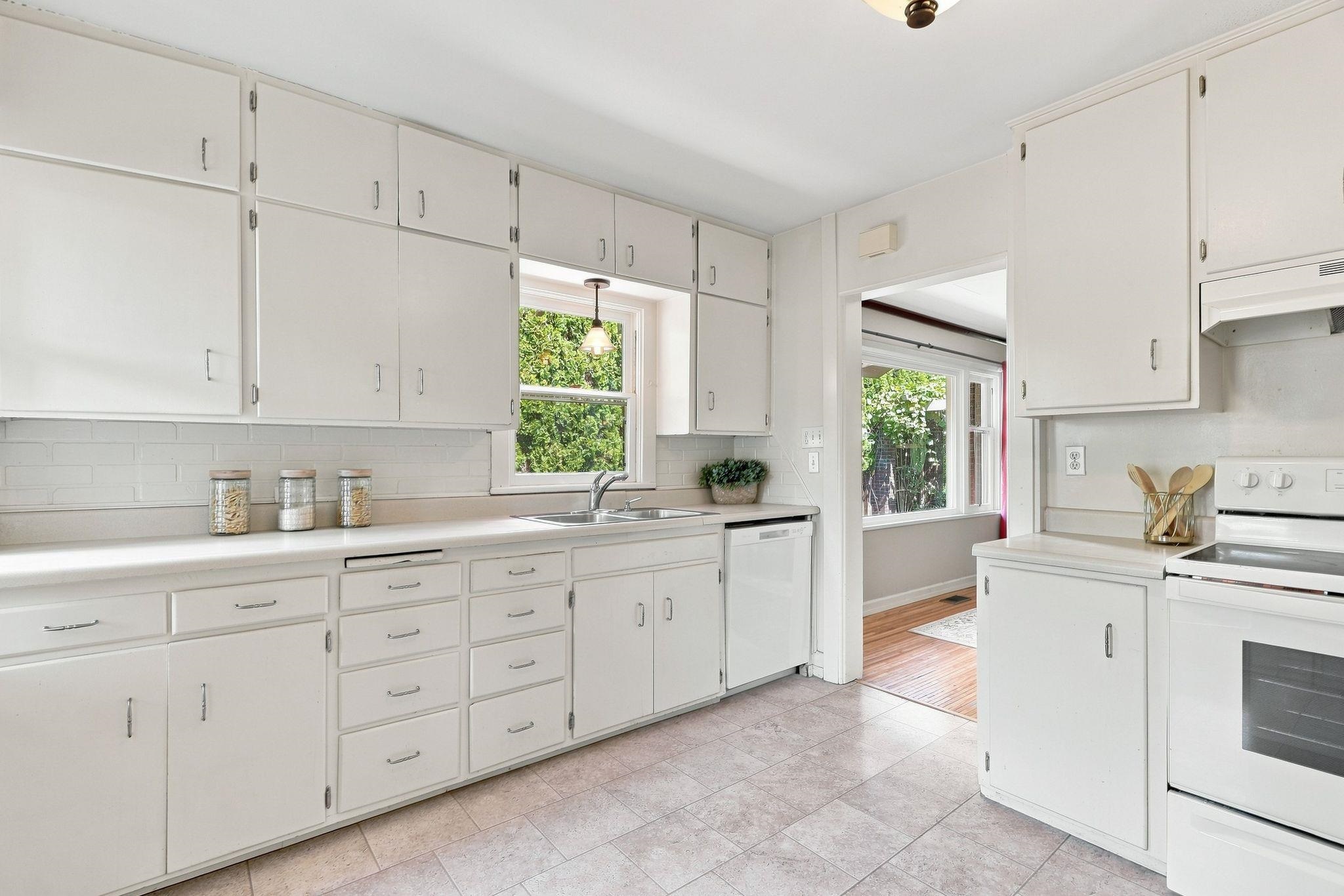 2916 S Manito Blvd - Photo 12