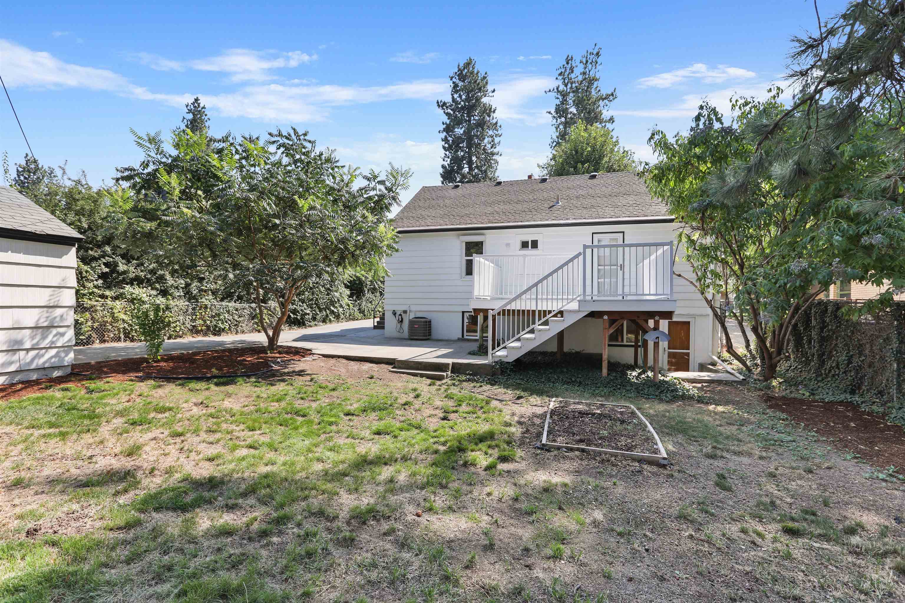 1115 E 28th Ave - Photo 19