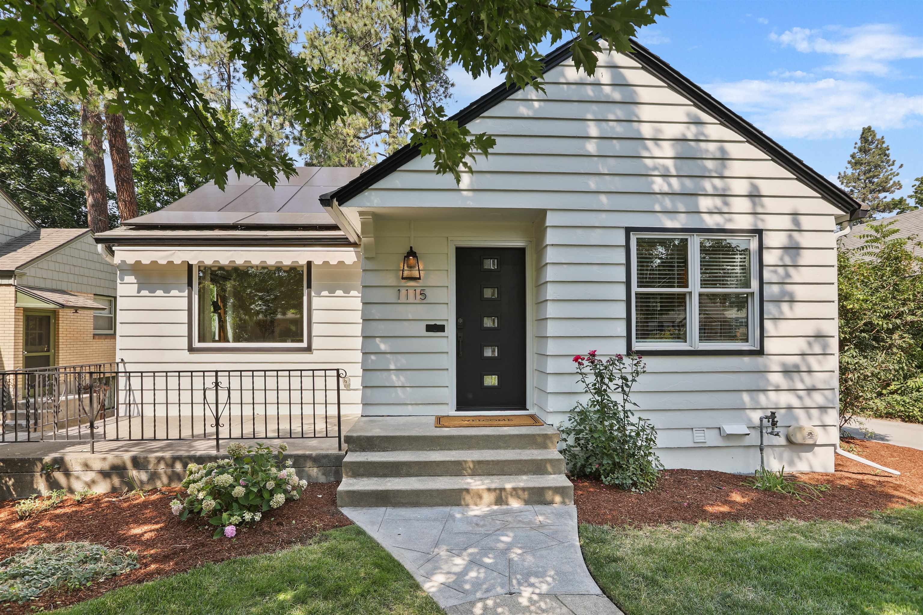 1115 E 28th Ave - Photo 1