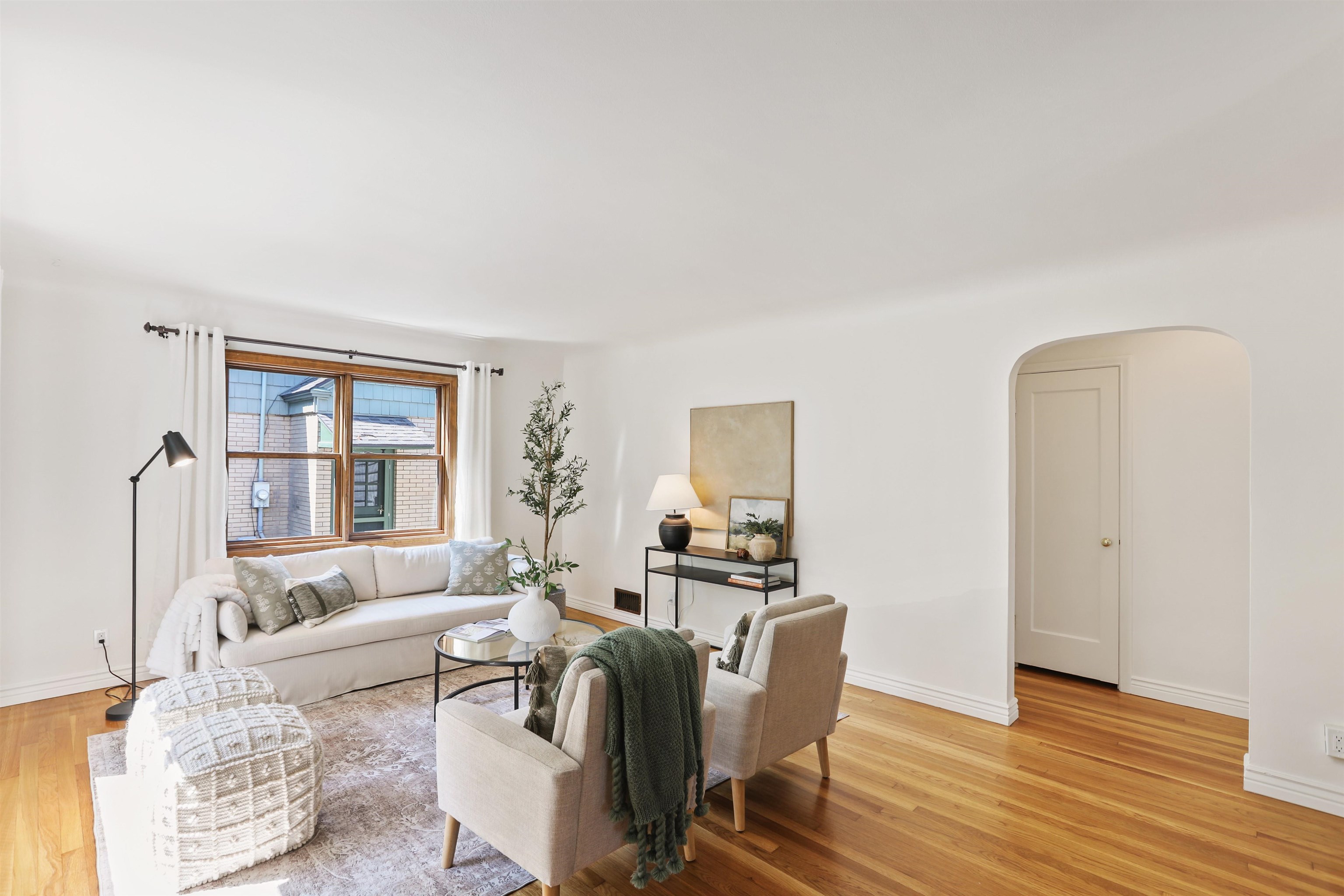 1115 E 28th Ave - Photo 4