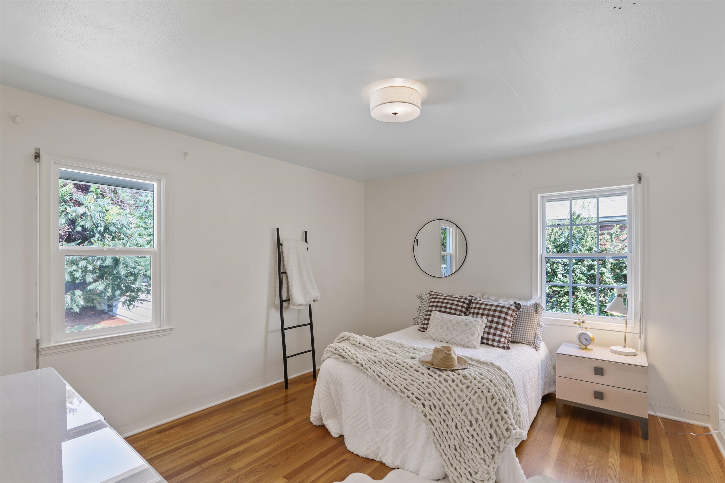 1115 E 28th Ave - Photo 12