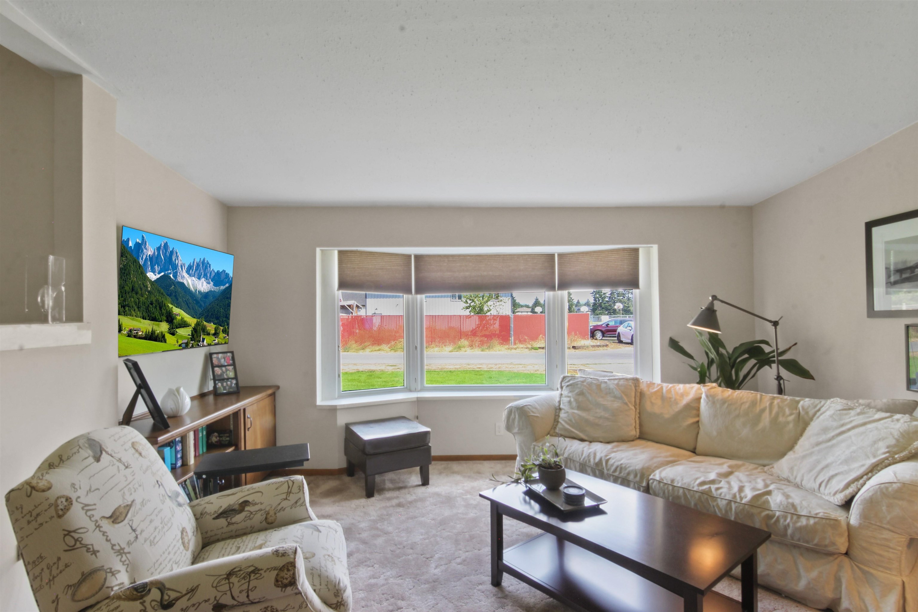 9722 E Valleyway Ave - Photo 4