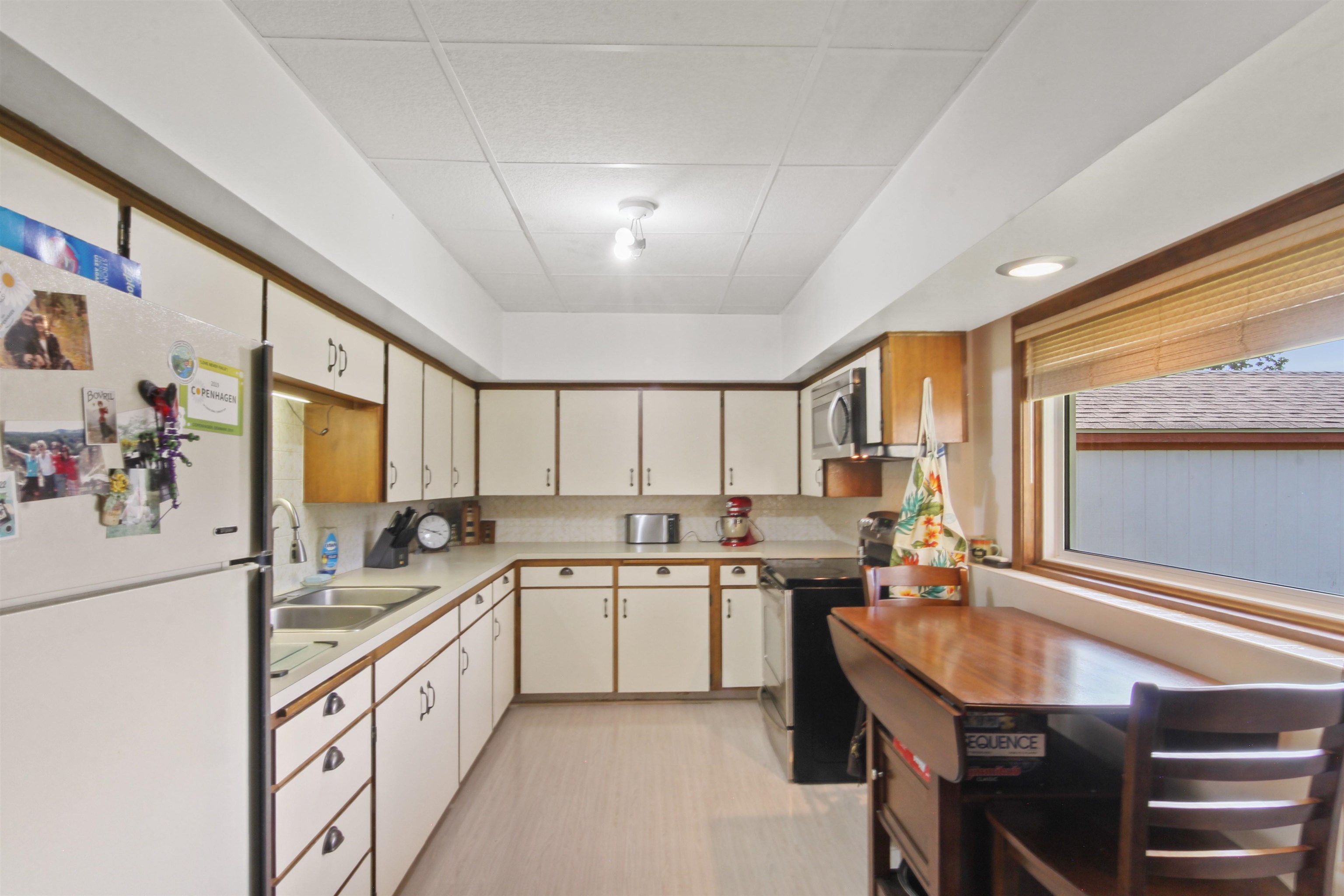 9722 E Valleyway Ave - Photo 7