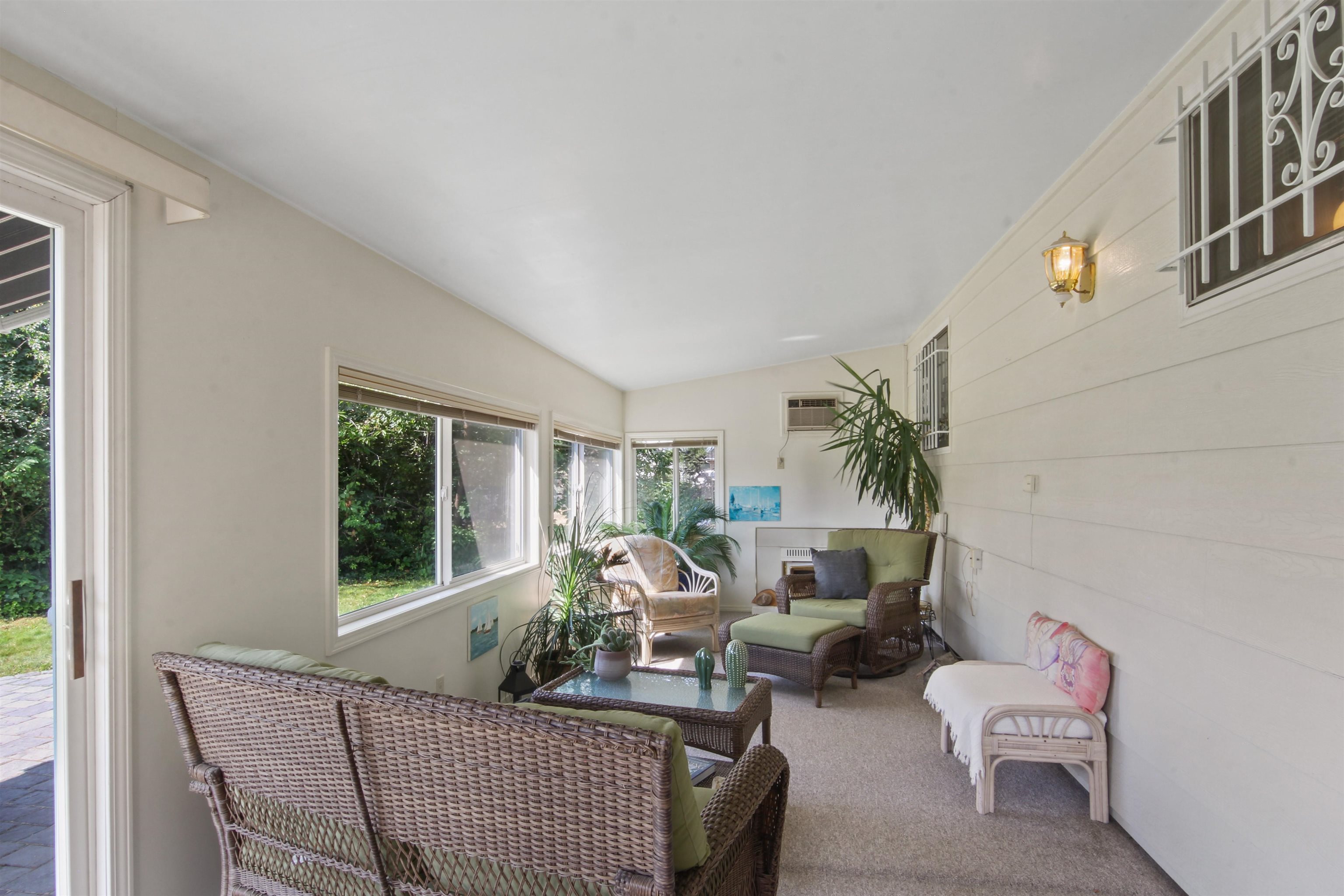 9722 E Valleyway Ave - Photo 13