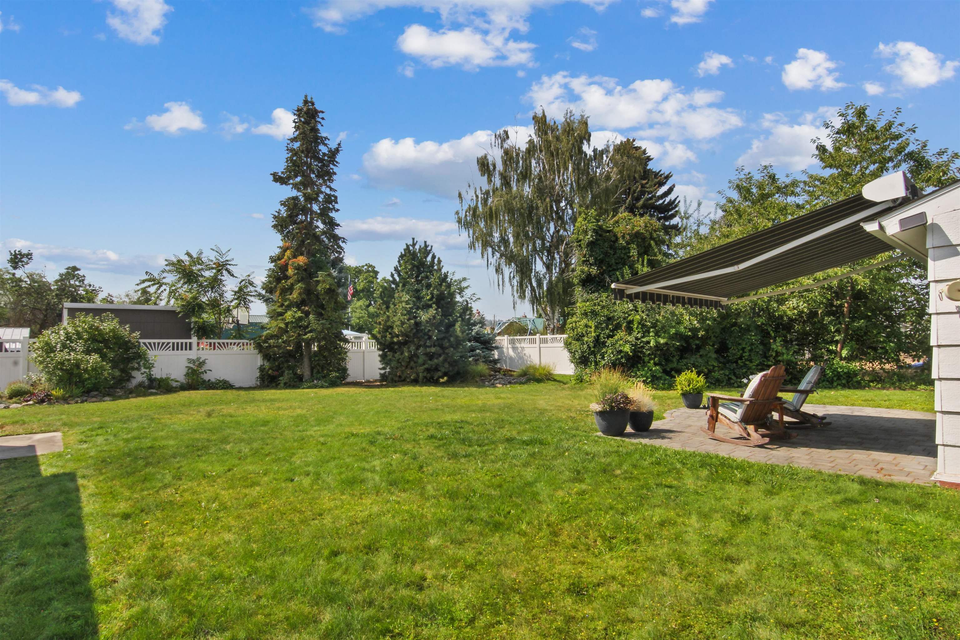 9722 E Valleyway Ave - Photo 15