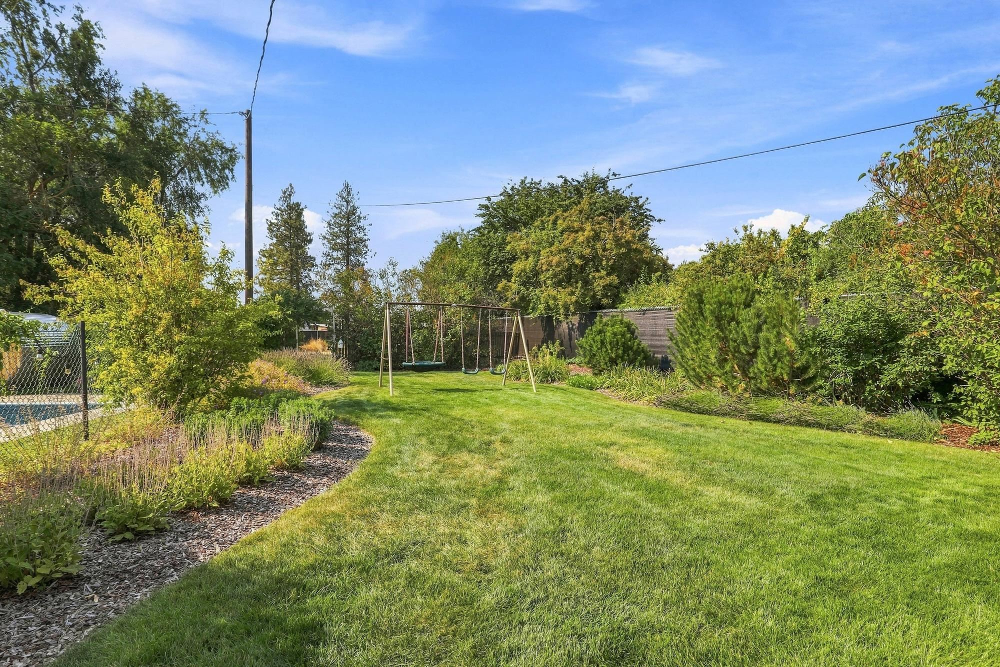 3228 W Queen Pl - Photo 42