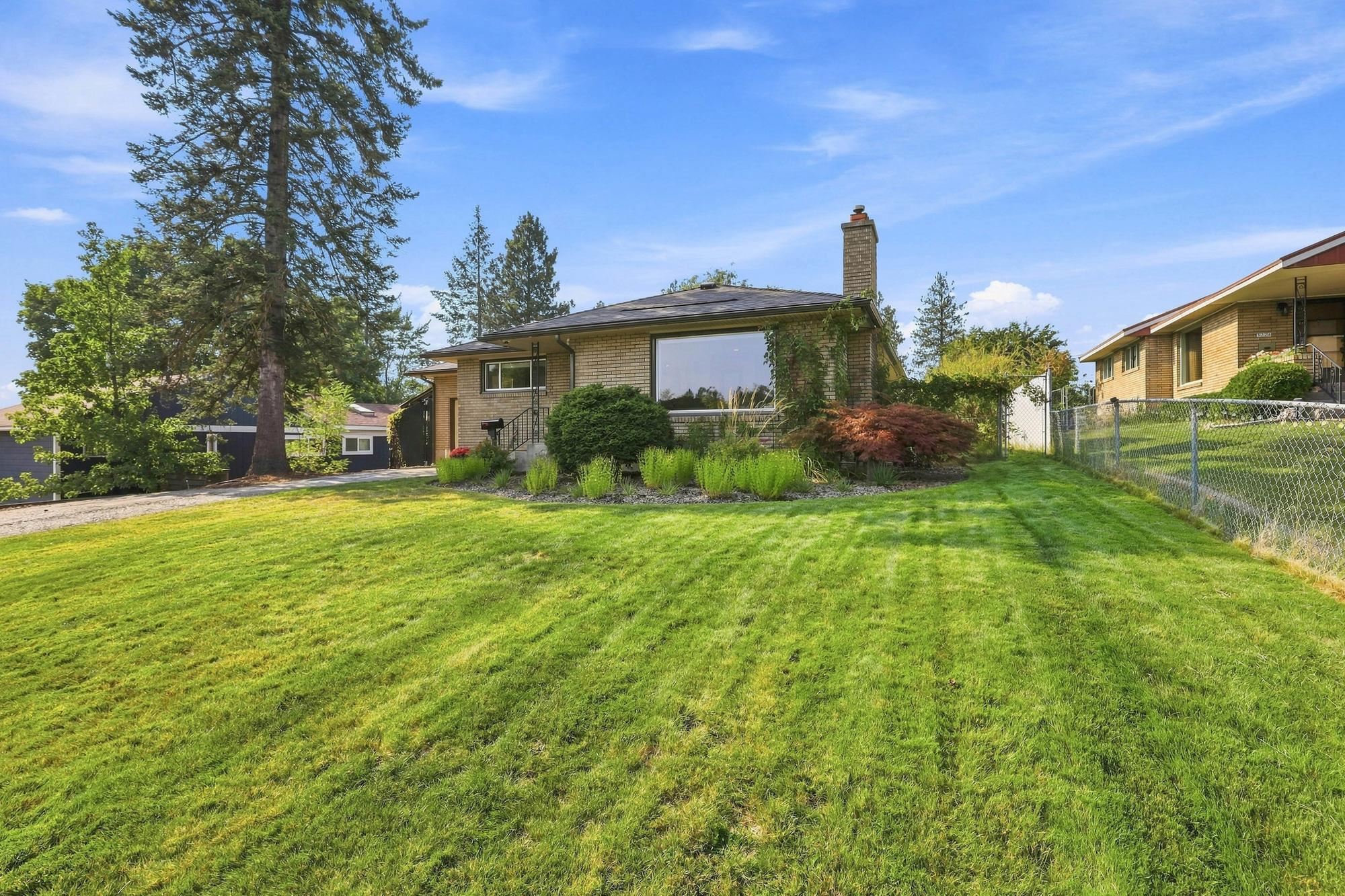 3228 W Queen Pl - Photo 3