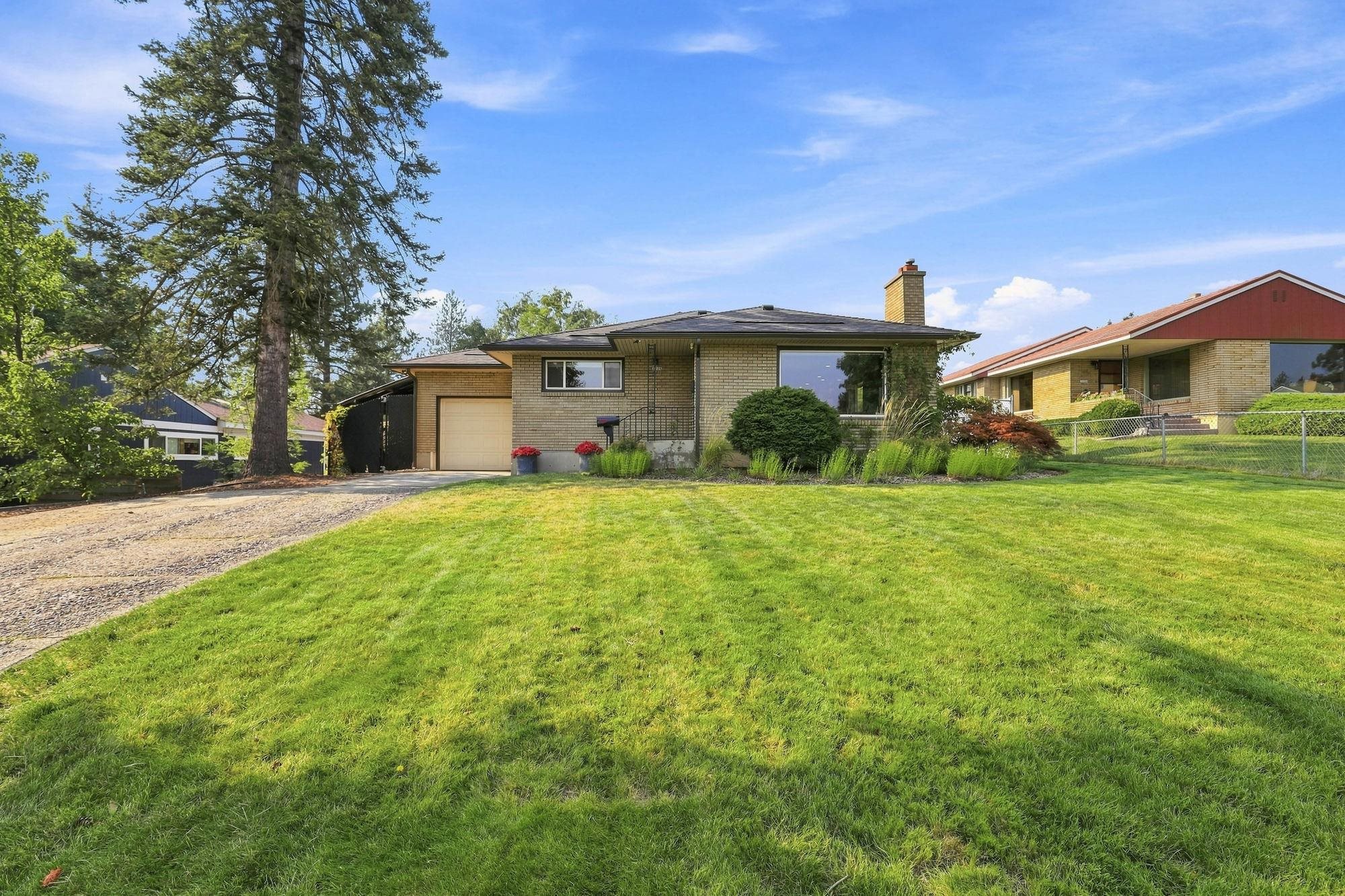 3228 W Queen Pl - Photo 5