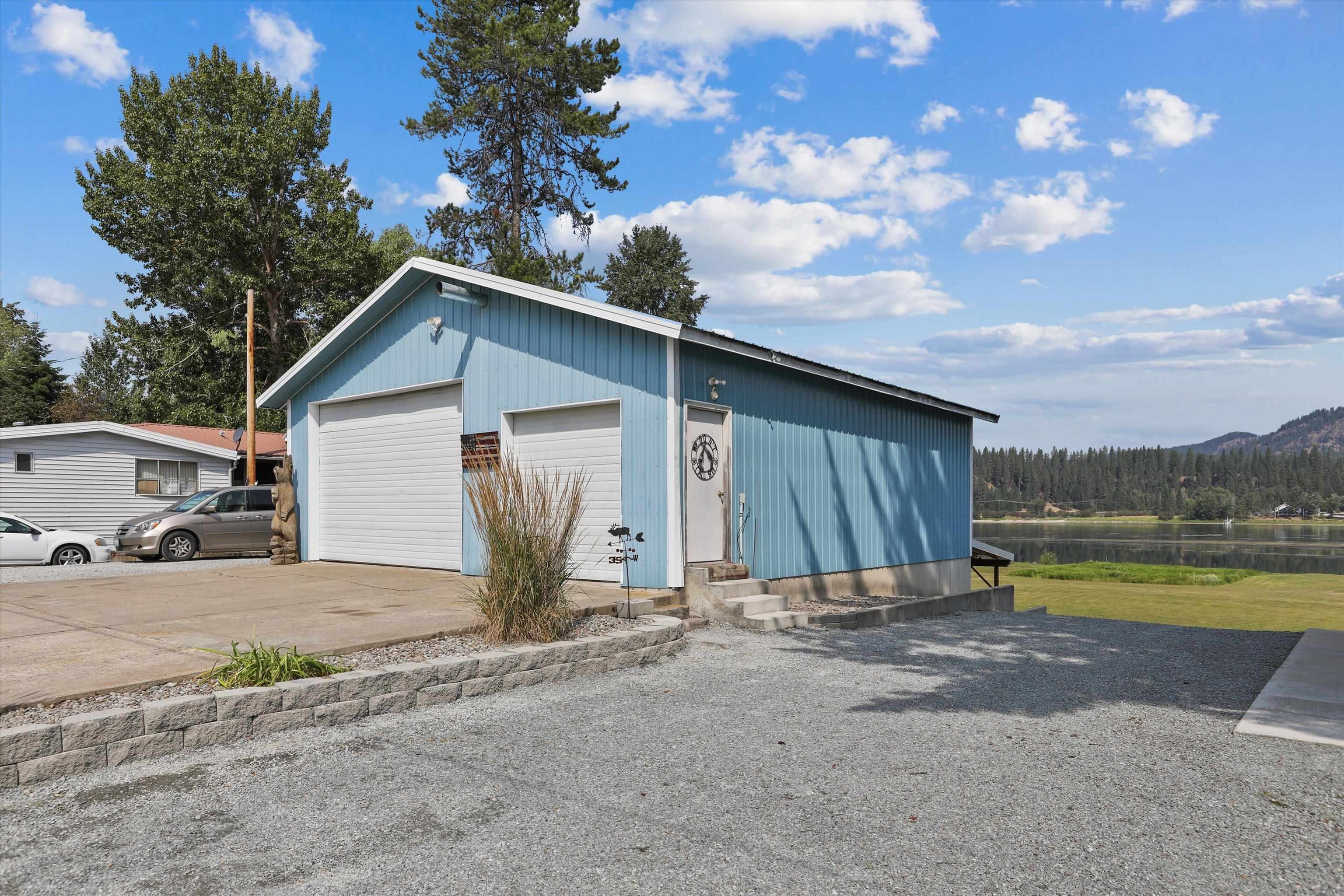692 Yergens Rd - Photo 30
