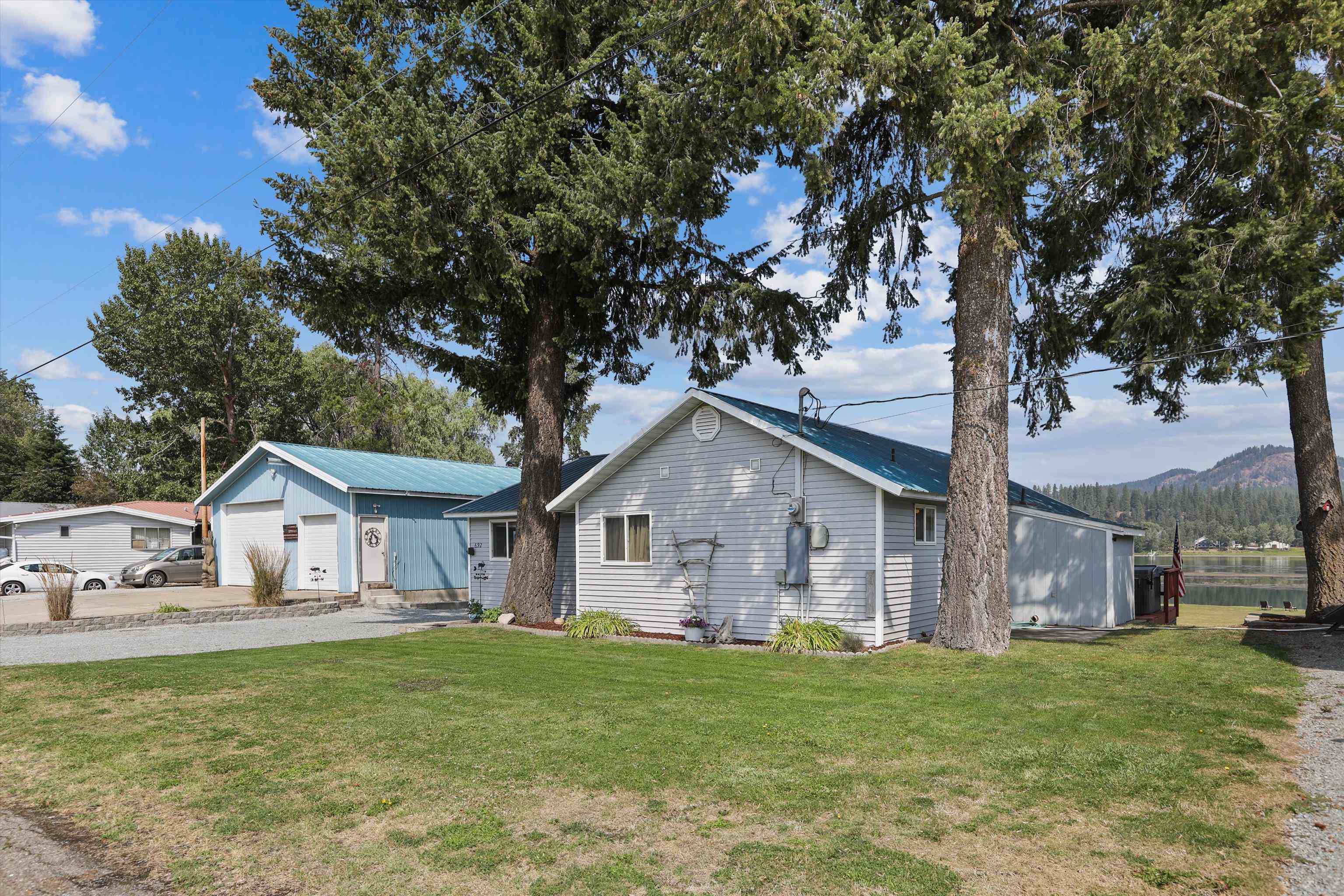692 Yergens Rd - Photo 7