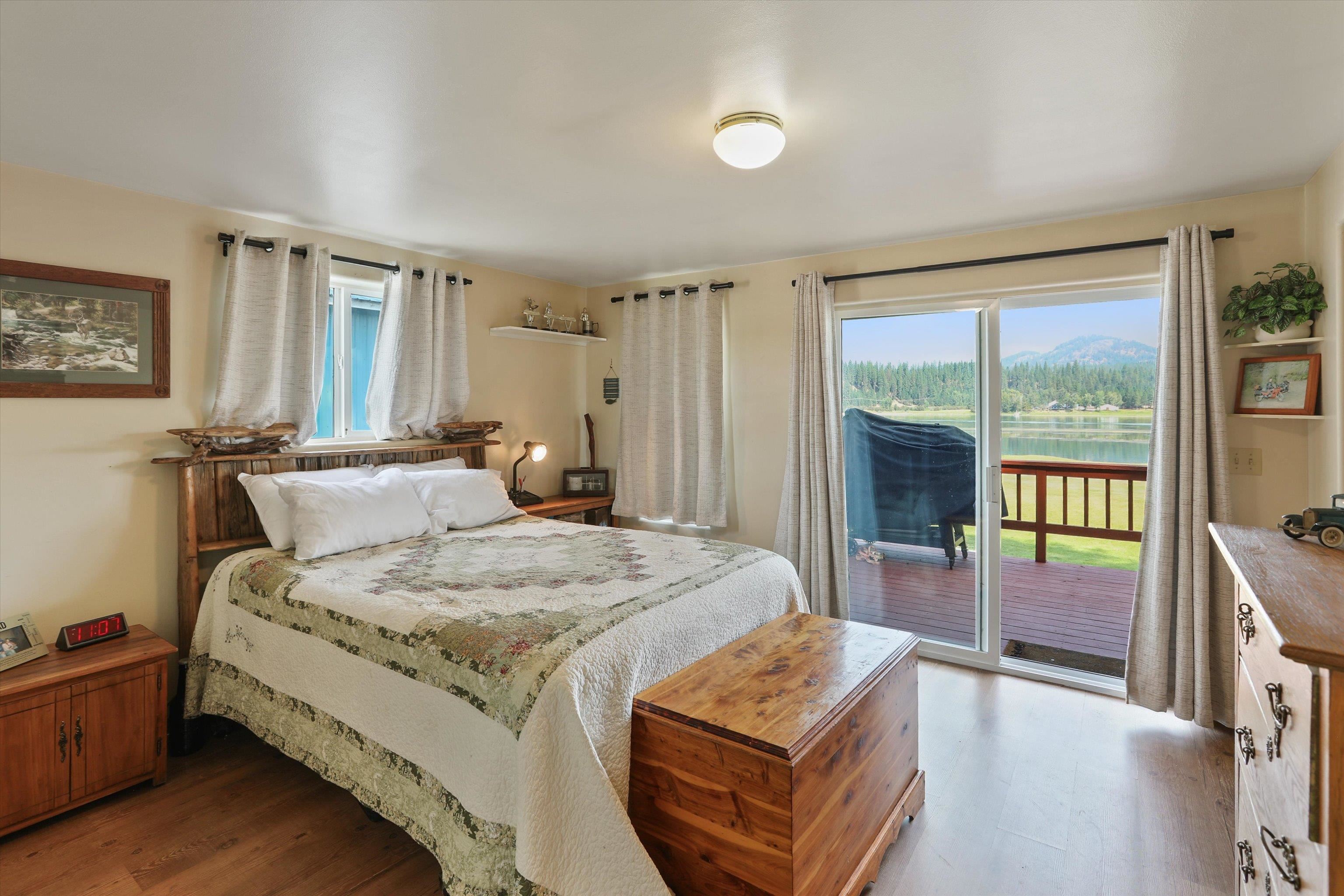 692 Yergens Rd - Photo 24