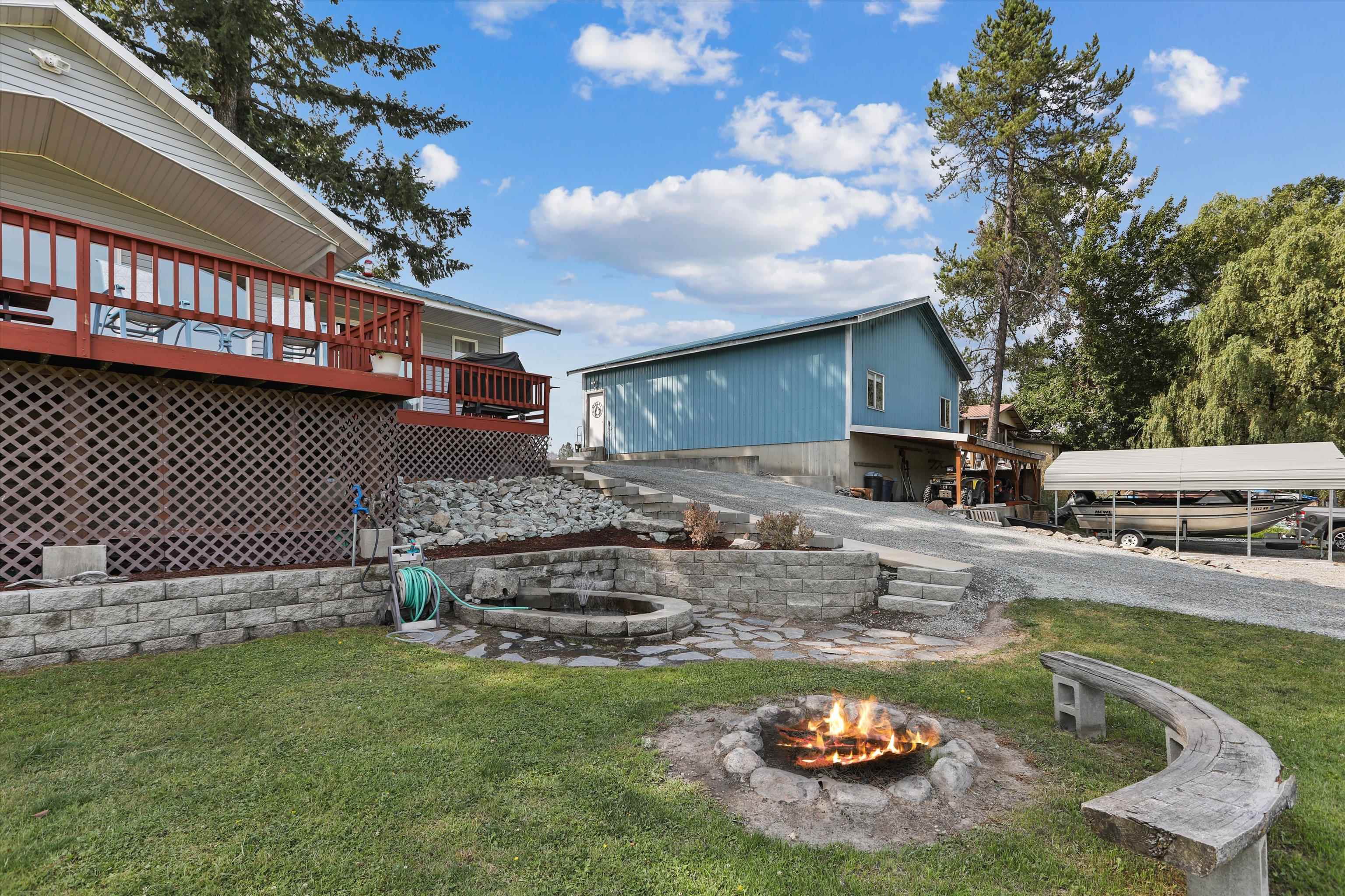692 Yergens Rd - Photo 32