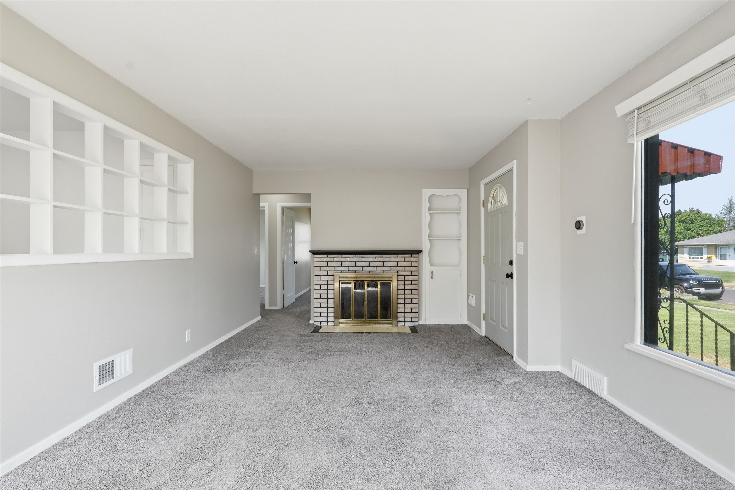 3823 W Princeton Ave - Photo 4