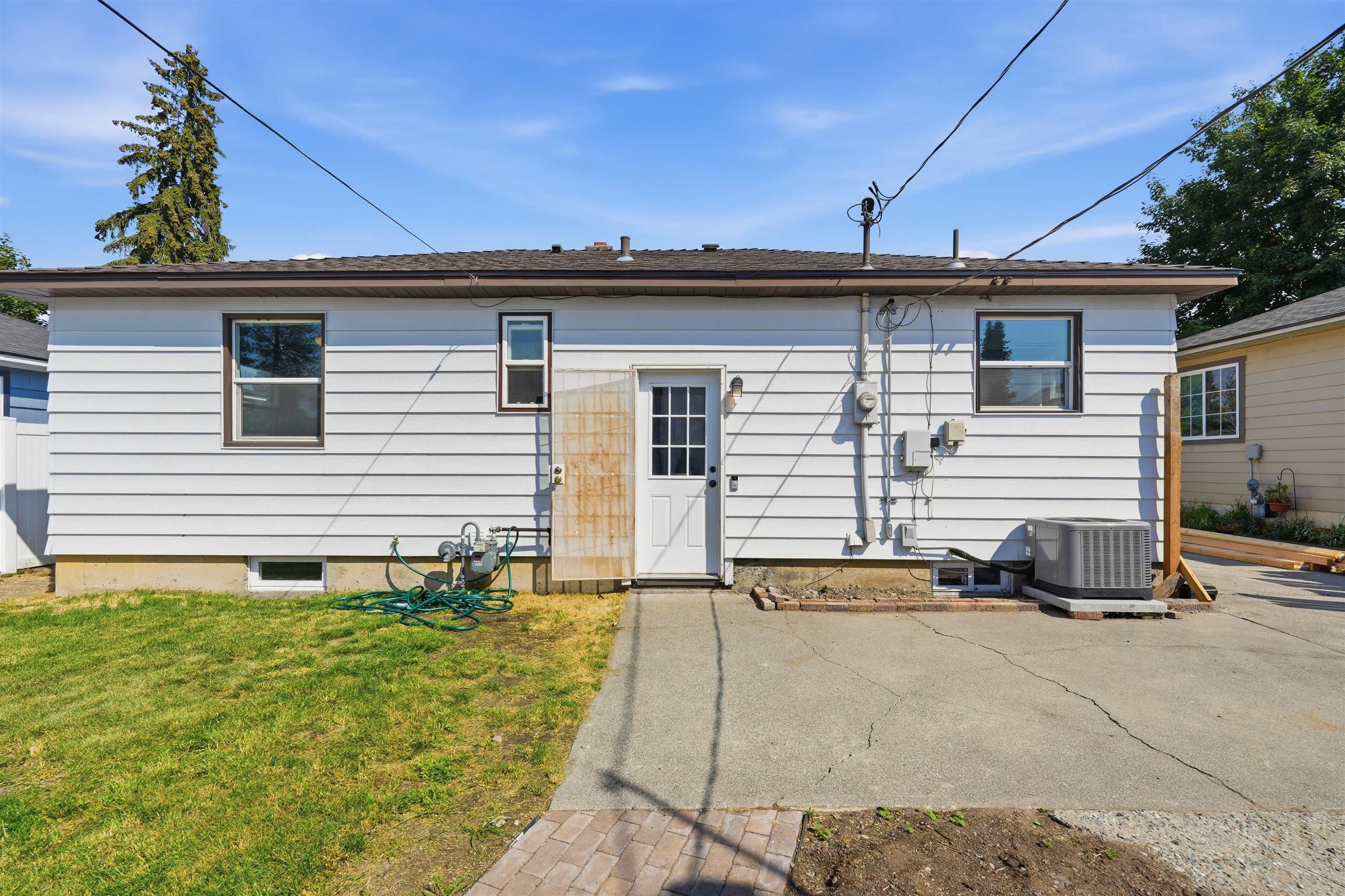 3823 W Princeton Ave - Photo 29