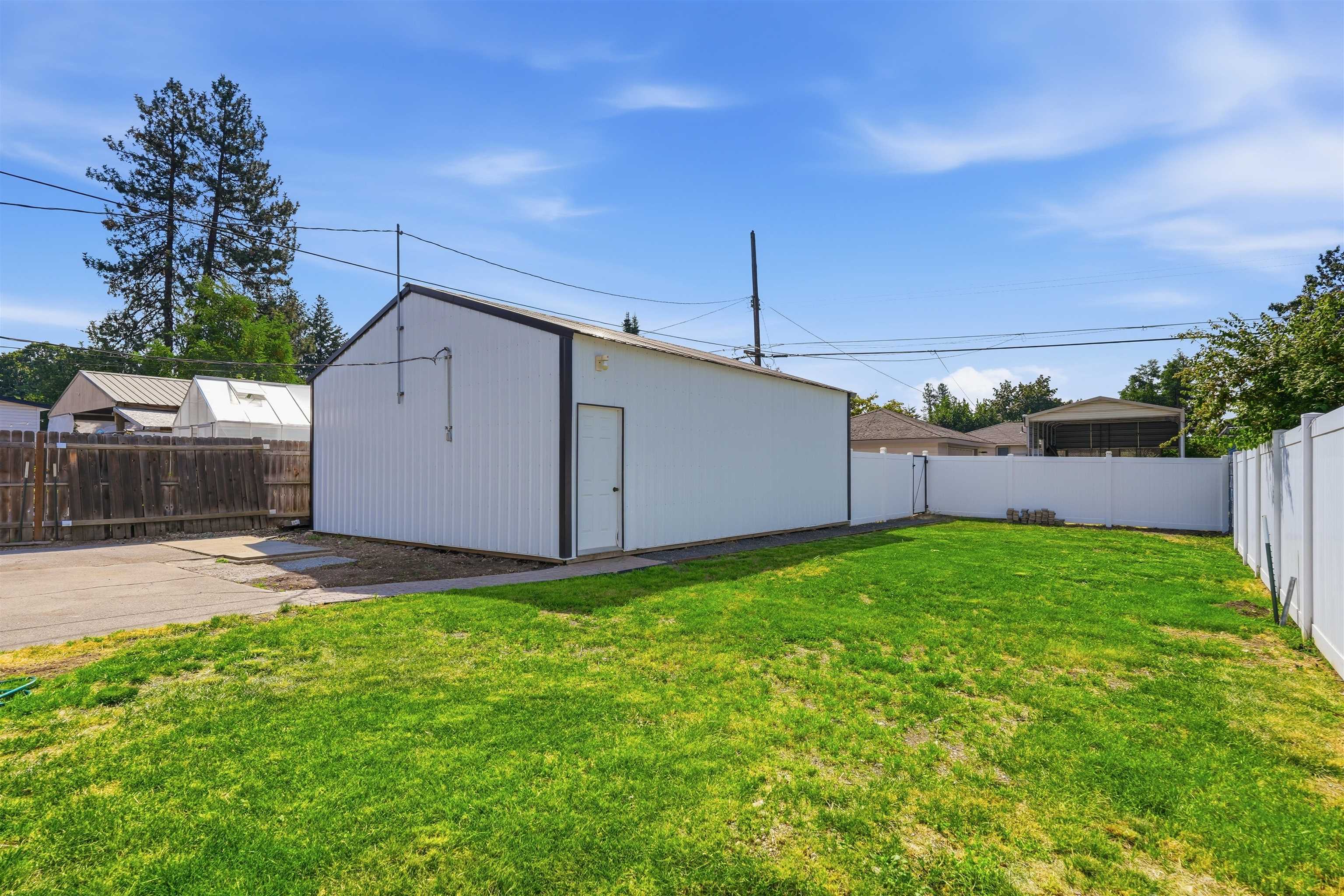 3823 W Princeton Ave - Photo 33