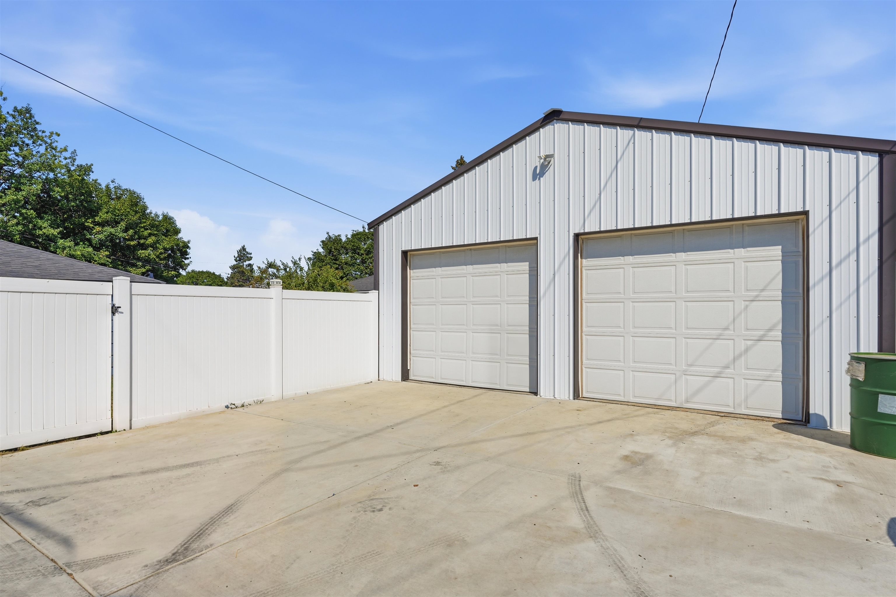 3823 W Princeton Ave - Photo 38
