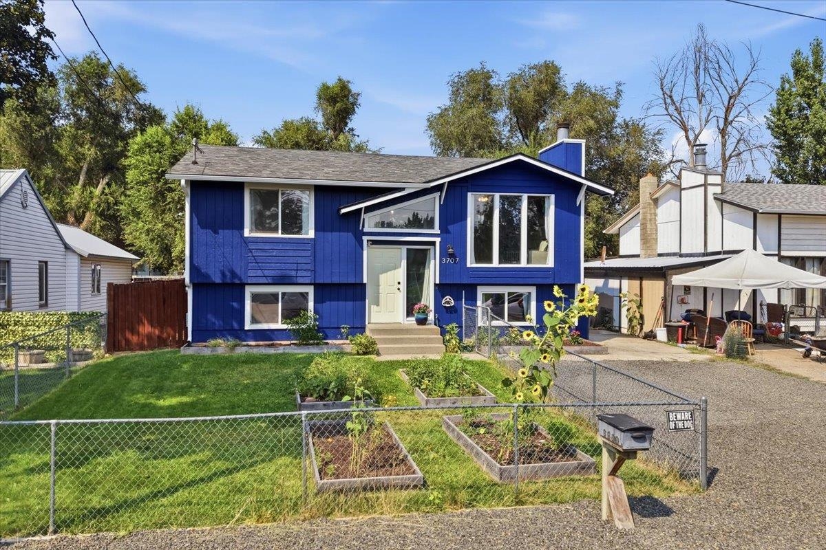 3707 E Guy Ave - Photo 1
