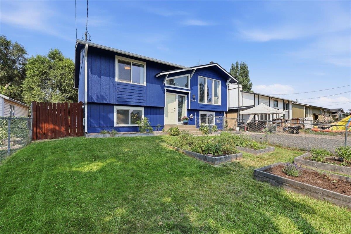 3707 E Guy Ave - Photo 3