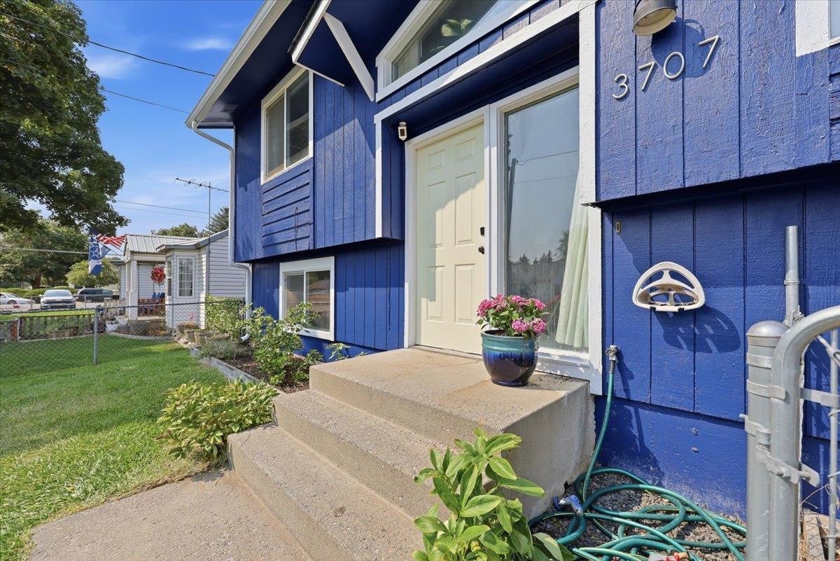 3707 E Guy Ave - Photo 5