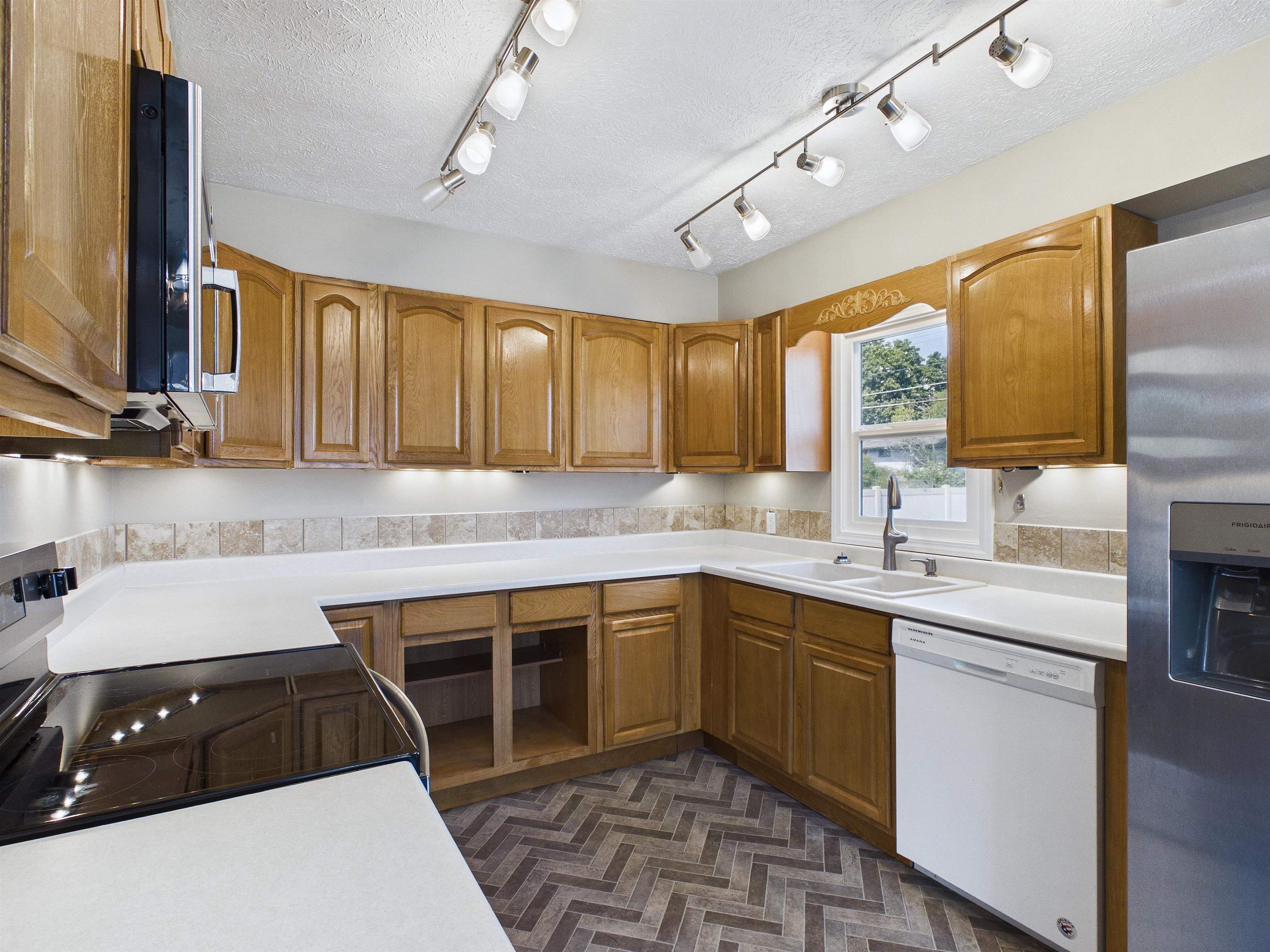 517 E Longfellow Ave - Photo 15