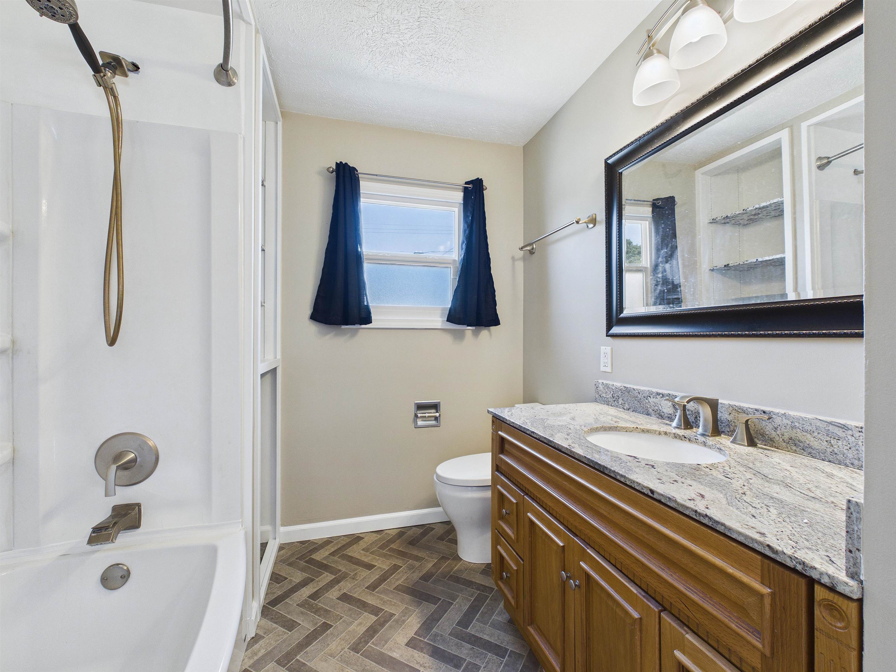 517 E Longfellow Ave - Photo 21