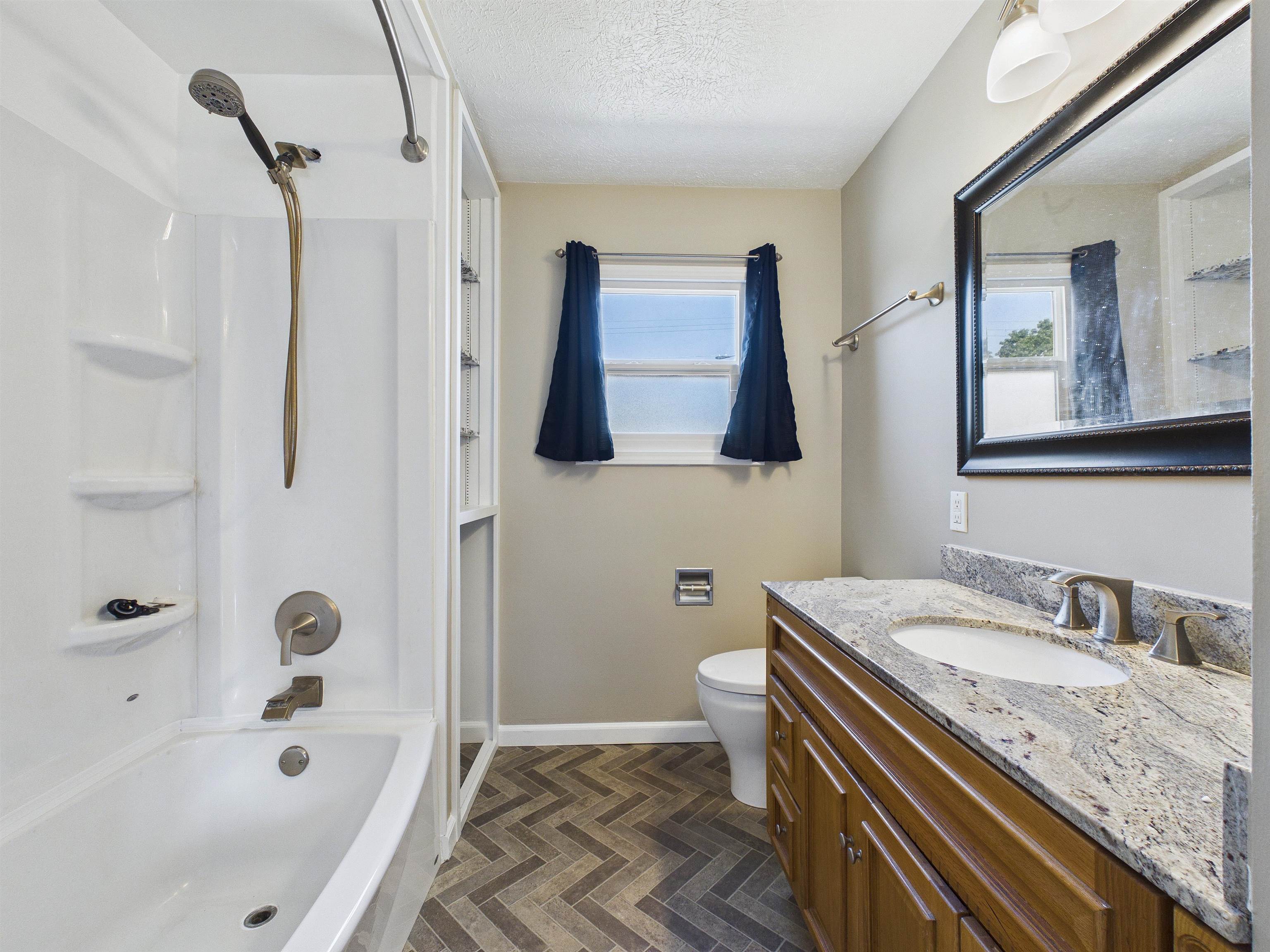 517 E Longfellow Ave - Photo 22