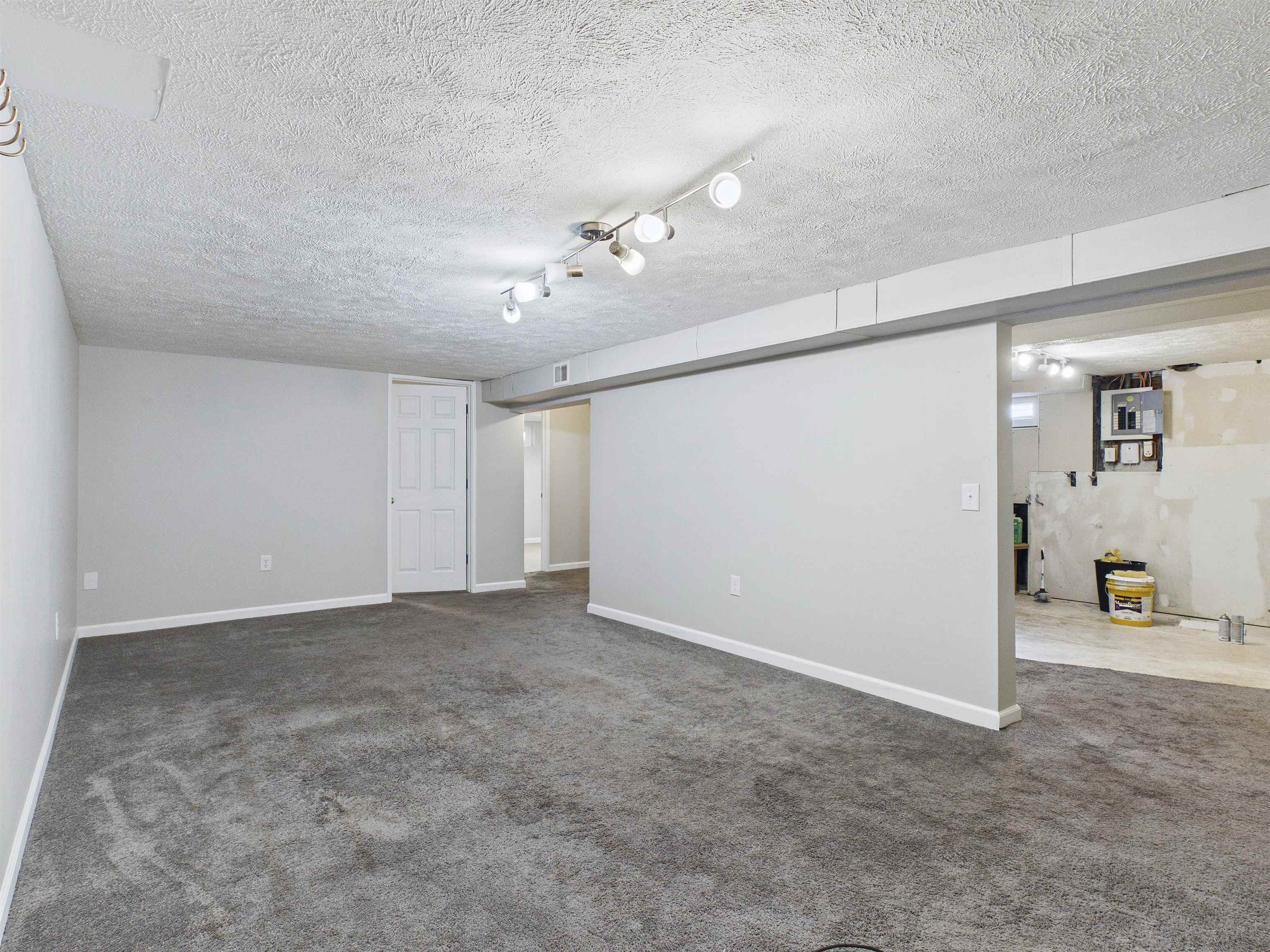 517 E Longfellow Ave - Photo 28