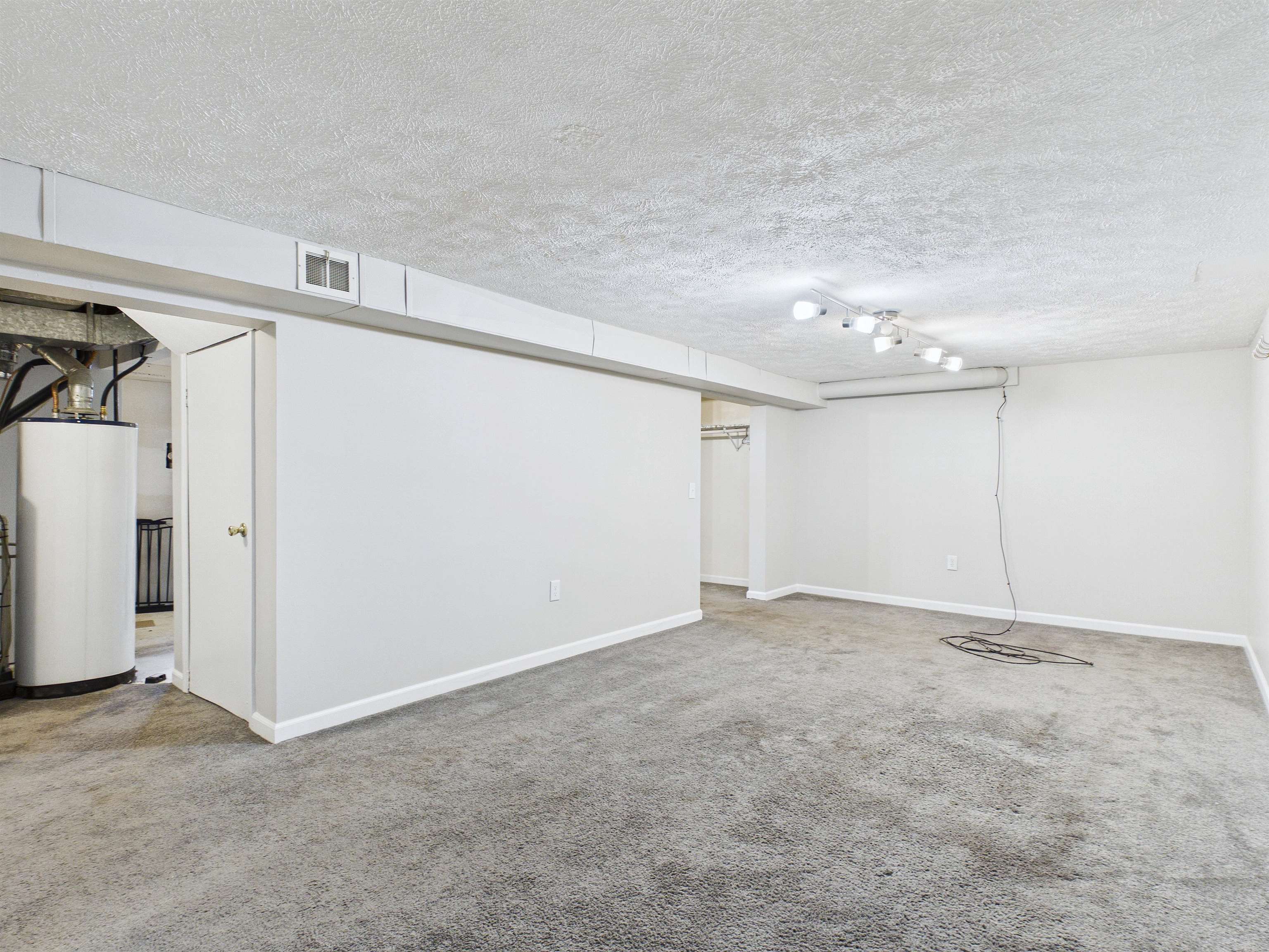 517 E Longfellow Ave - Photo 29