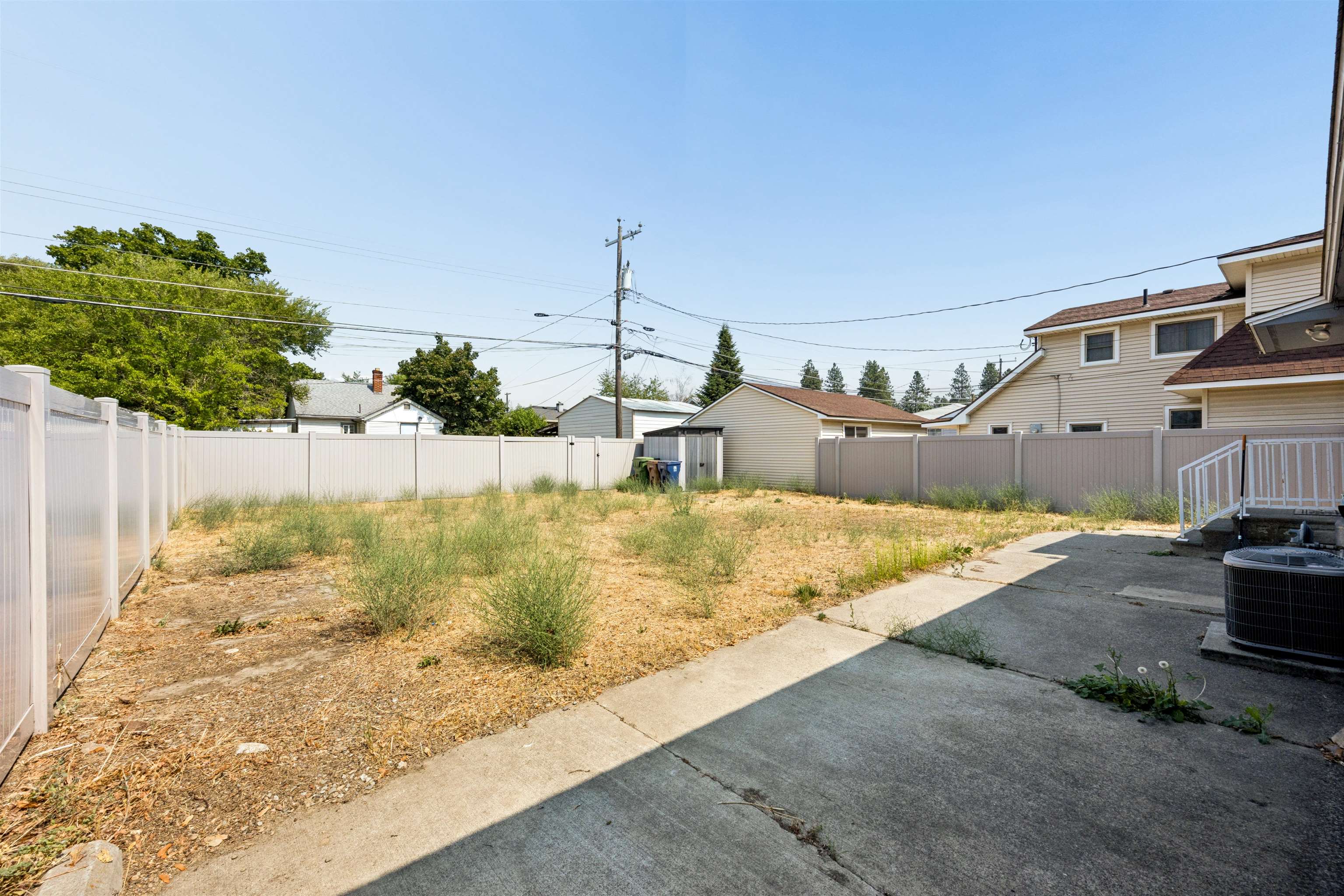 517 E Longfellow Ave - Photo 42