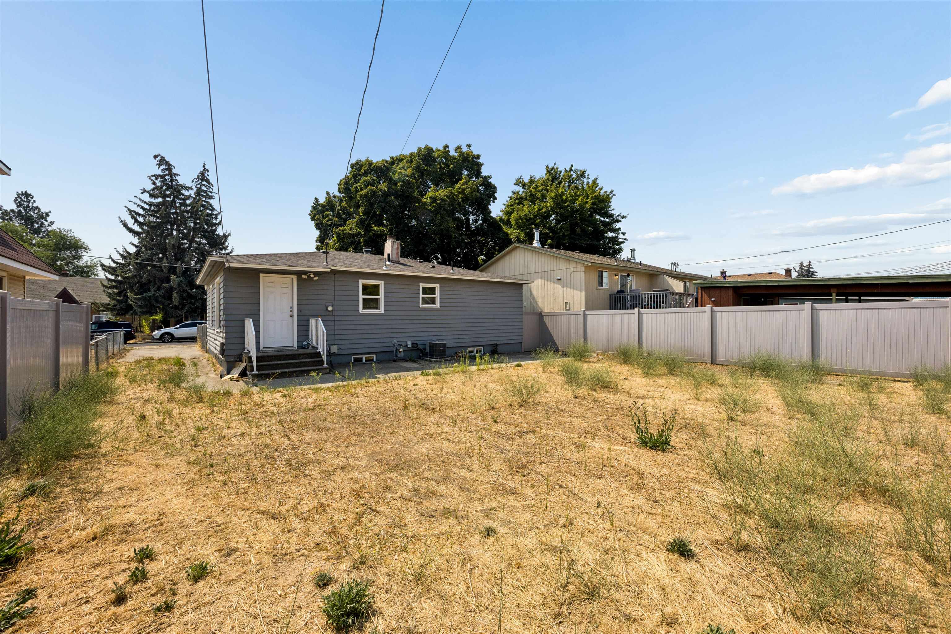 517 E Longfellow Ave - Photo 45