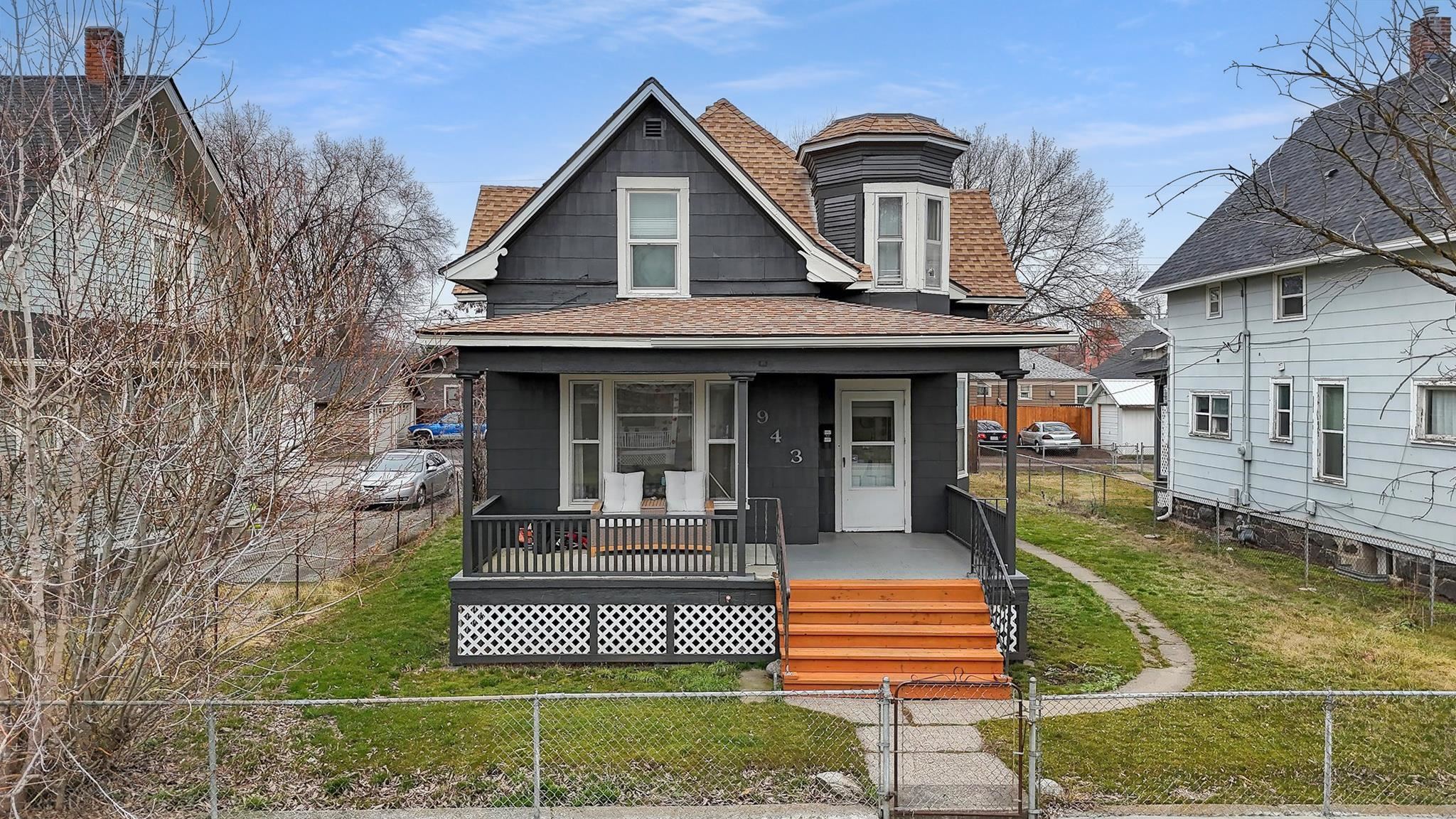 943 E Ermina Ave - Photo 1