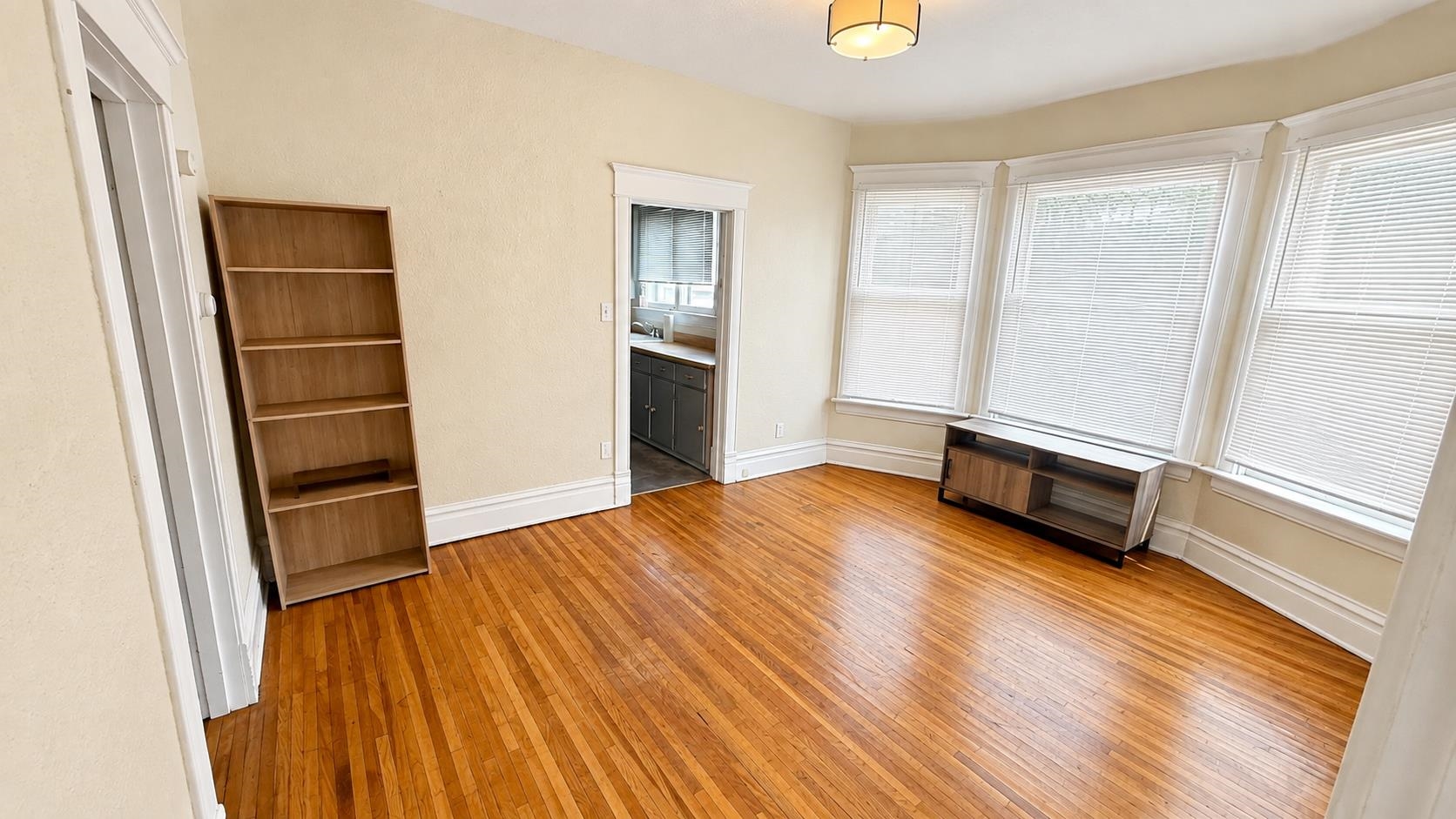 943 E Ermina Ave - Photo 6