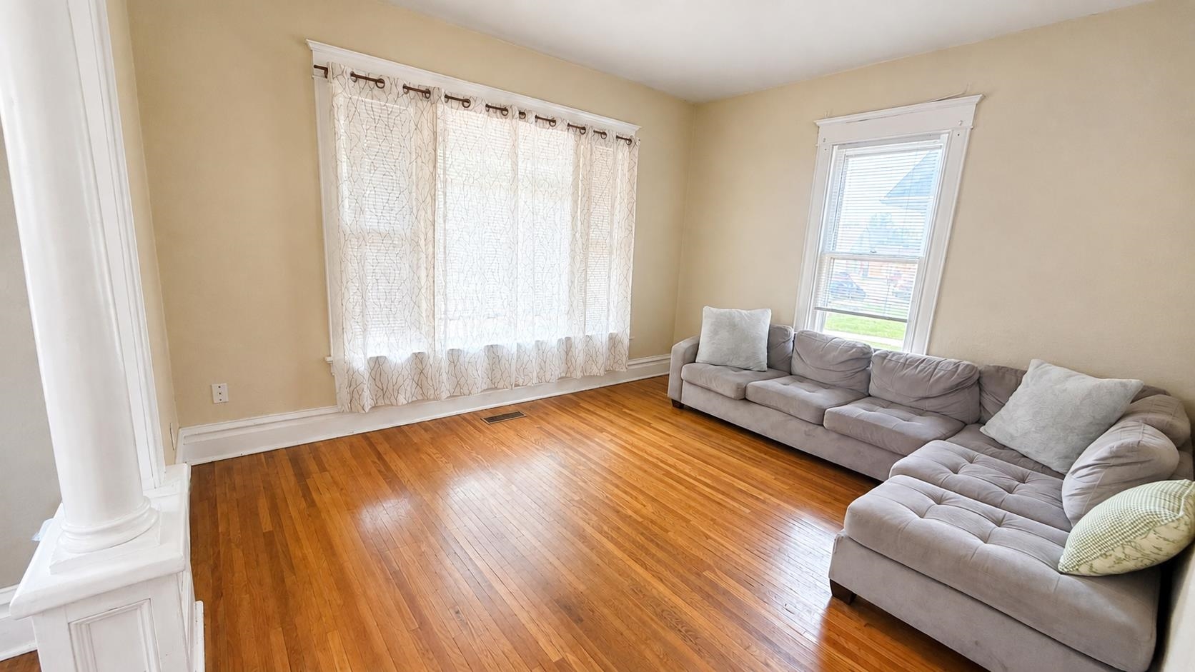 943 E Ermina Ave - Photo 4