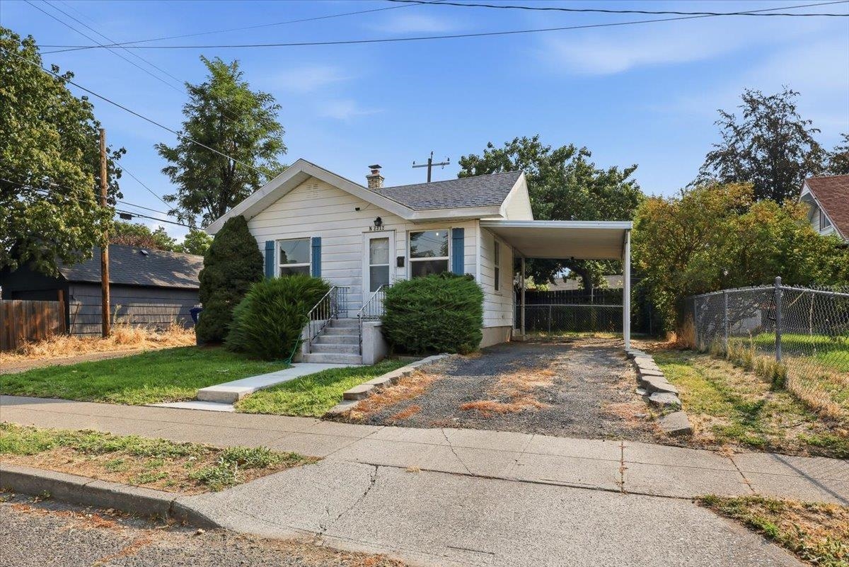 2312 N Jefferson St - Photo 2