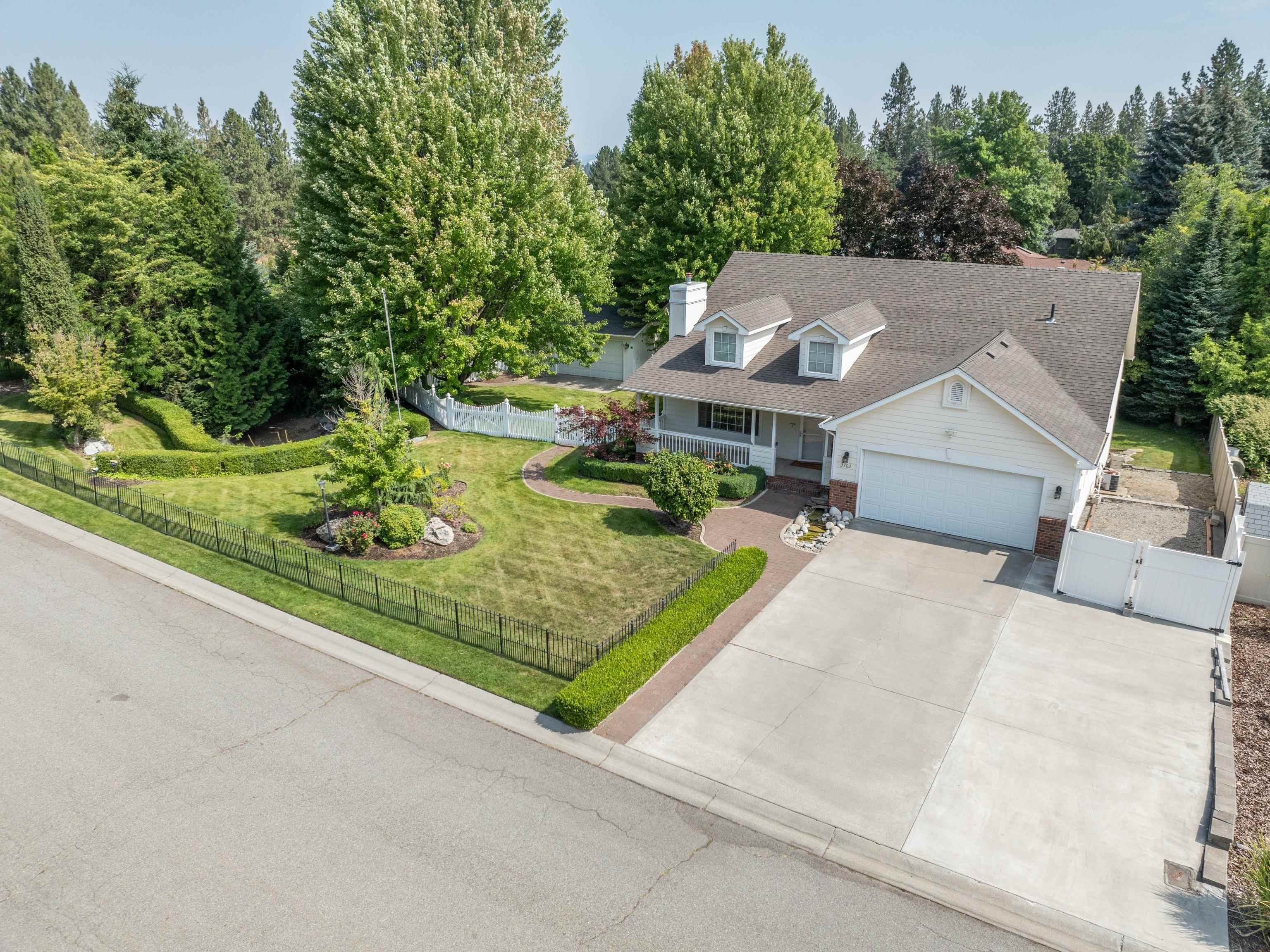 3703 S Sunderland Dr - Photo 1