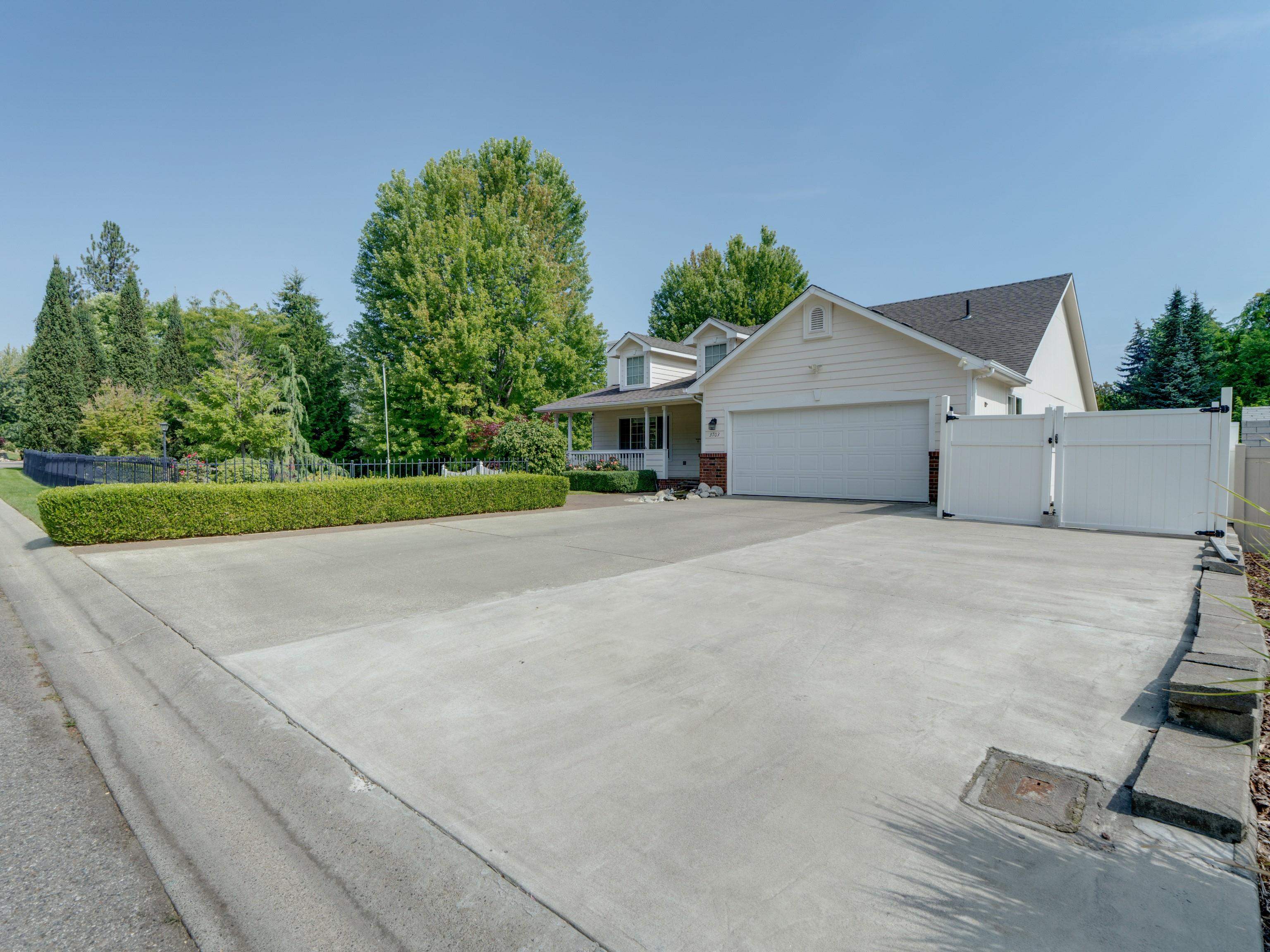 3703 S Sunderland Dr - Photo 3