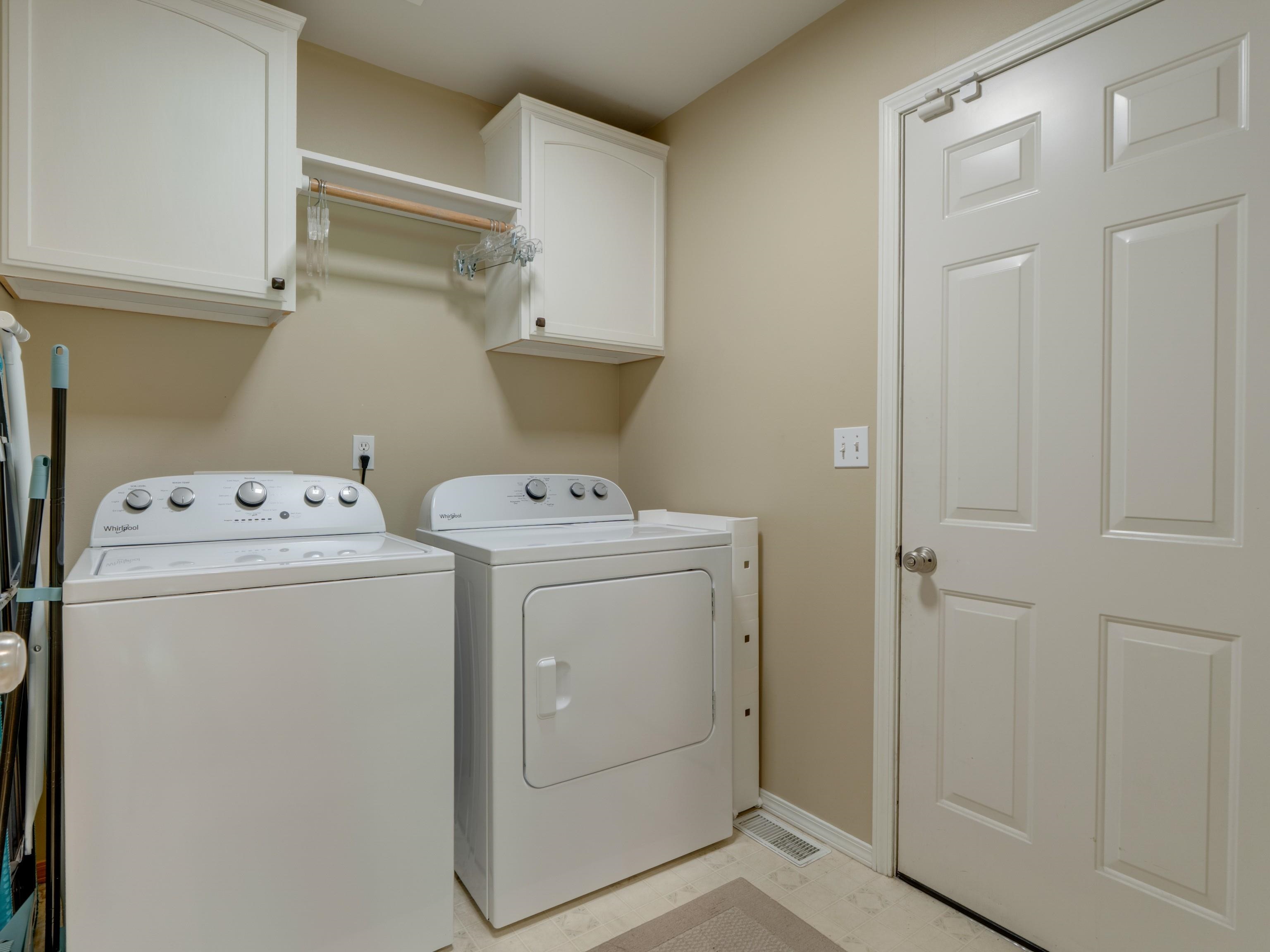 3703 S Sunderland Dr - Photo 14