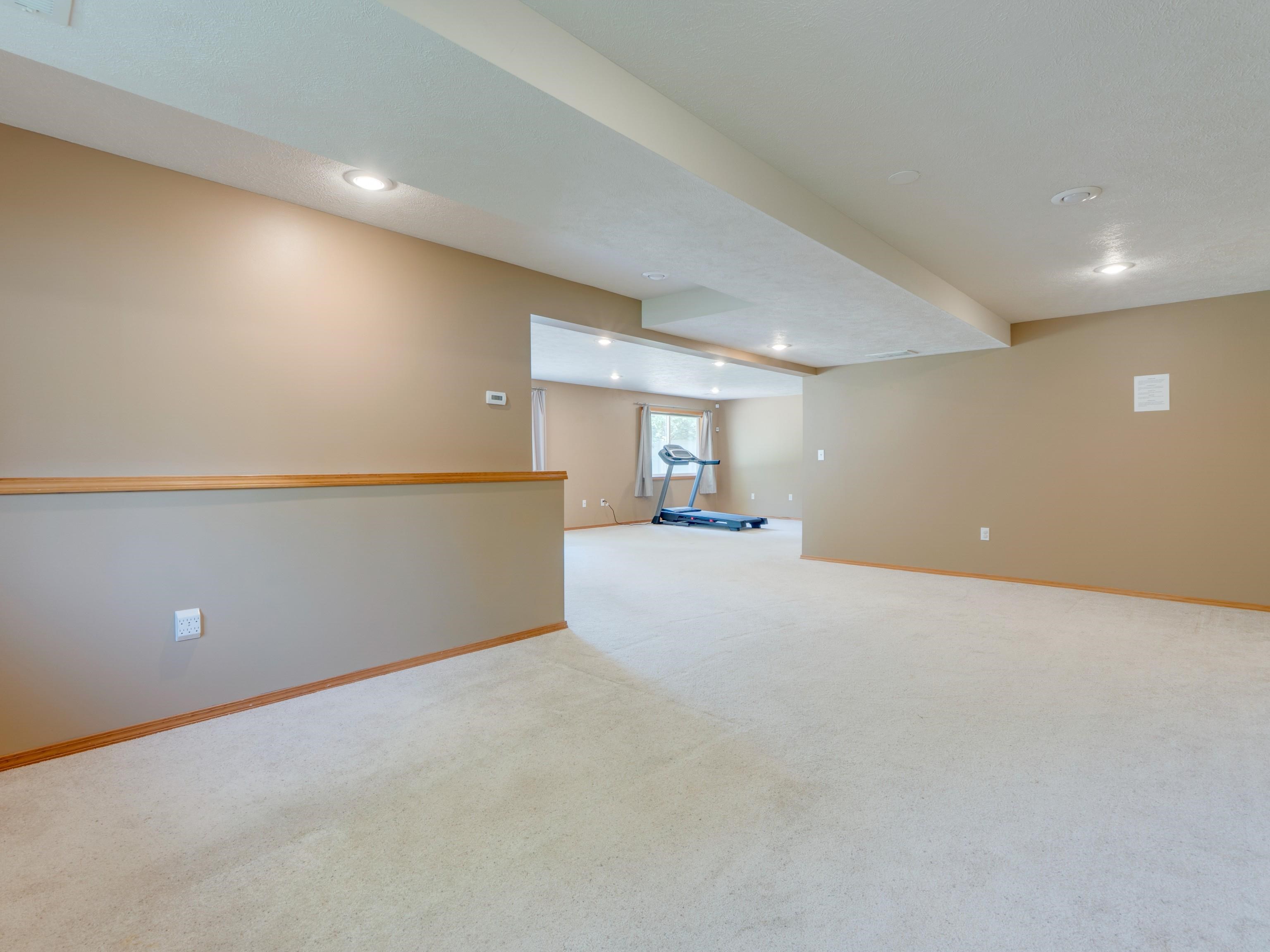 3703 S Sunderland Dr - Photo 29