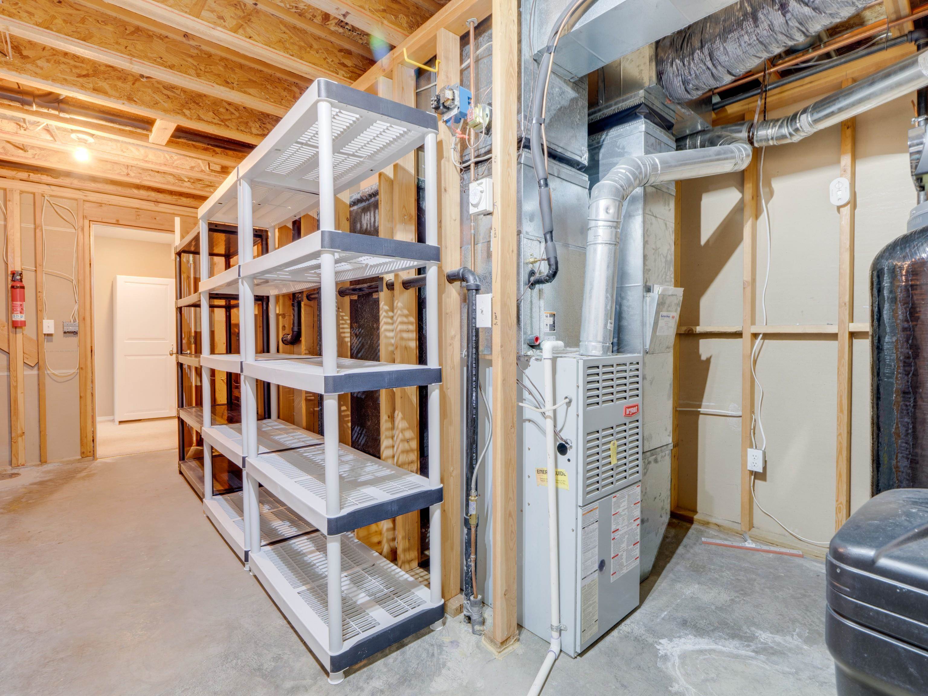 3703 S Sunderland Dr - Photo 32