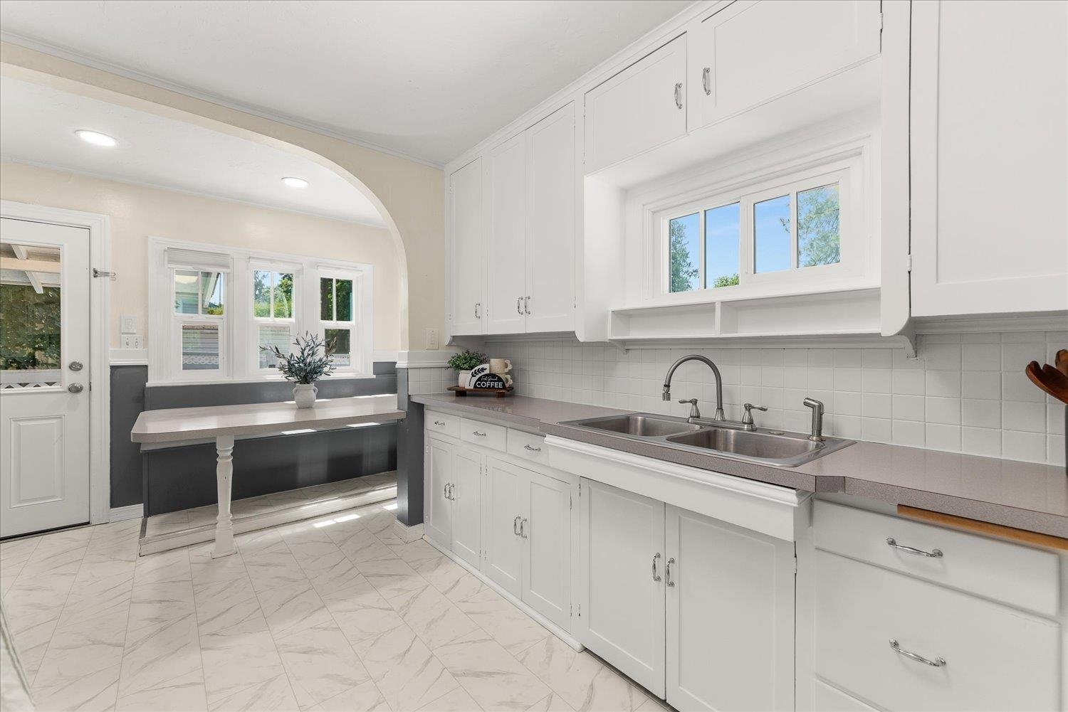3327 W Glass Ave - Photo 13