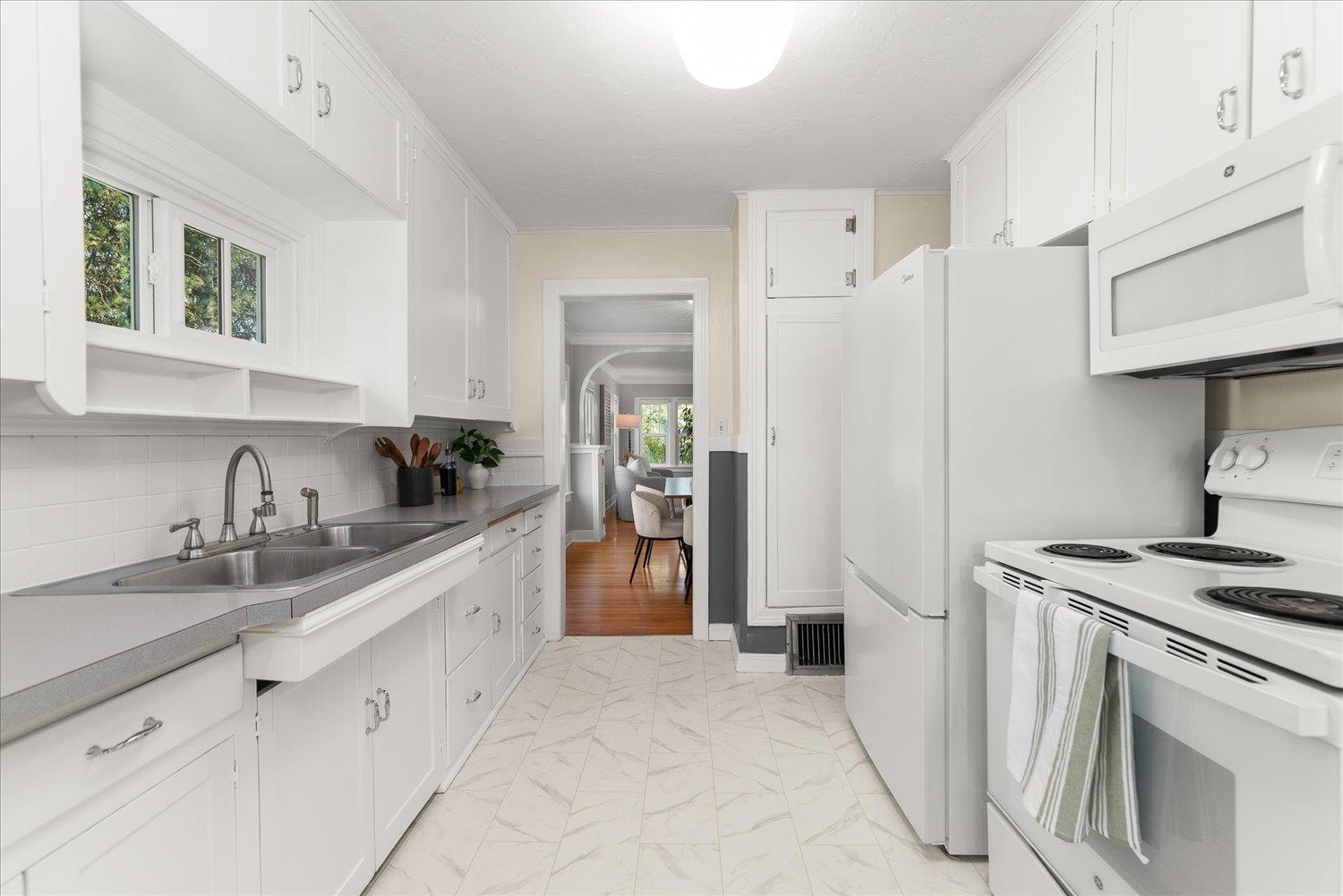 3327 W Glass Ave - Photo 14