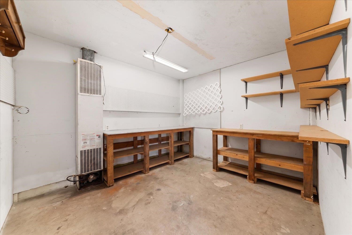 3327 W Glass Ave - Photo 31