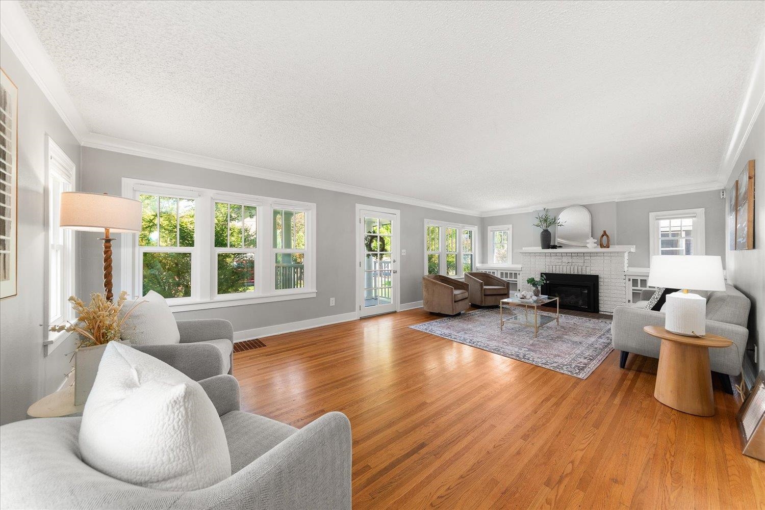 3327 W Glass Ave - Photo 4