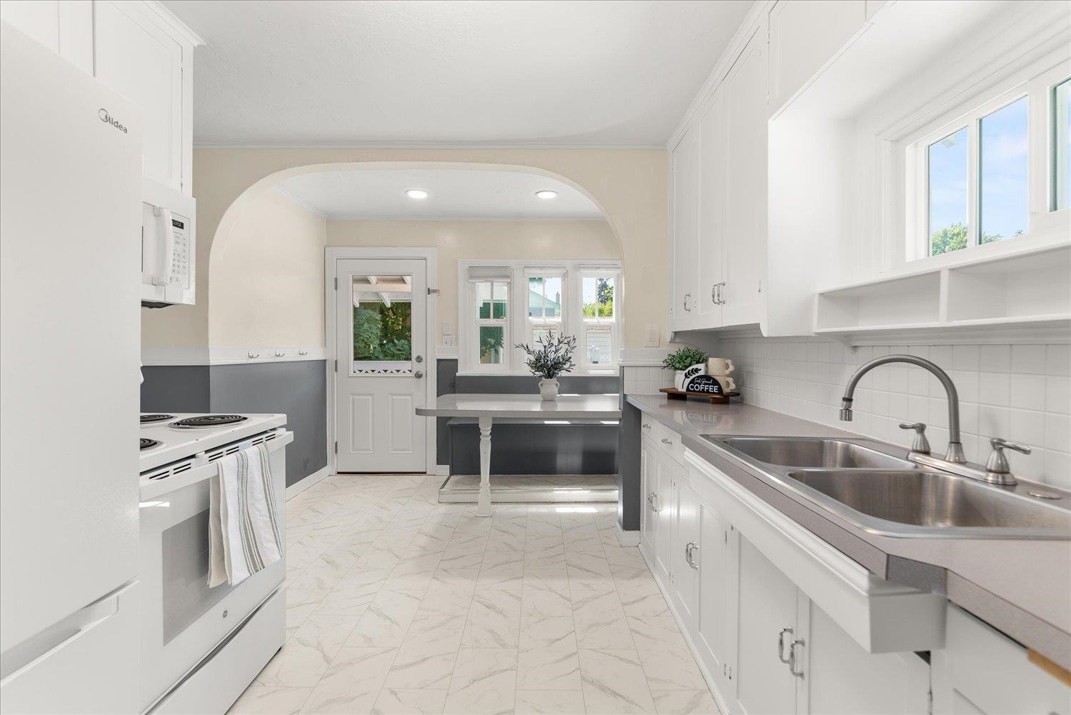 3327 W Glass Ave - Photo 12